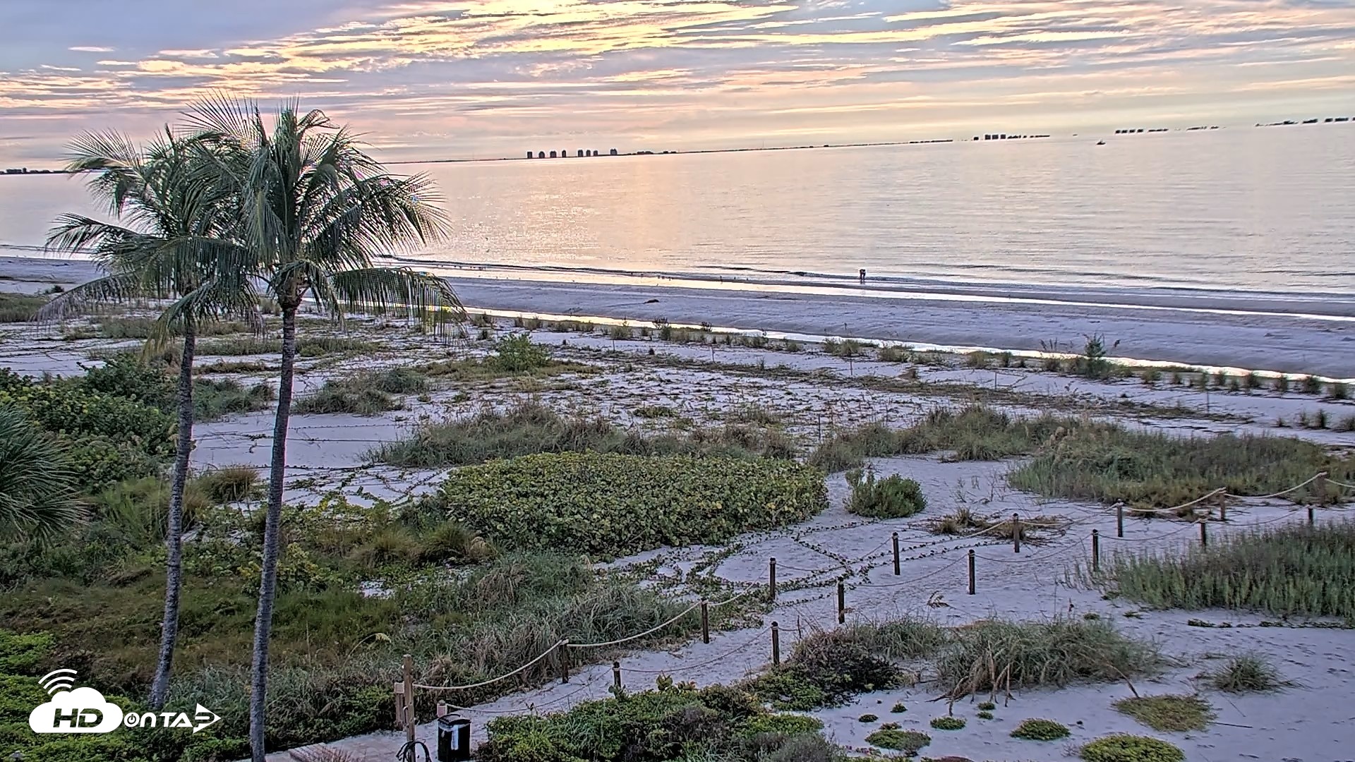 Snapshot of Oceans Reach Sanibel Island Live Cam taken Oct 17, 2026, 8:28am EDT