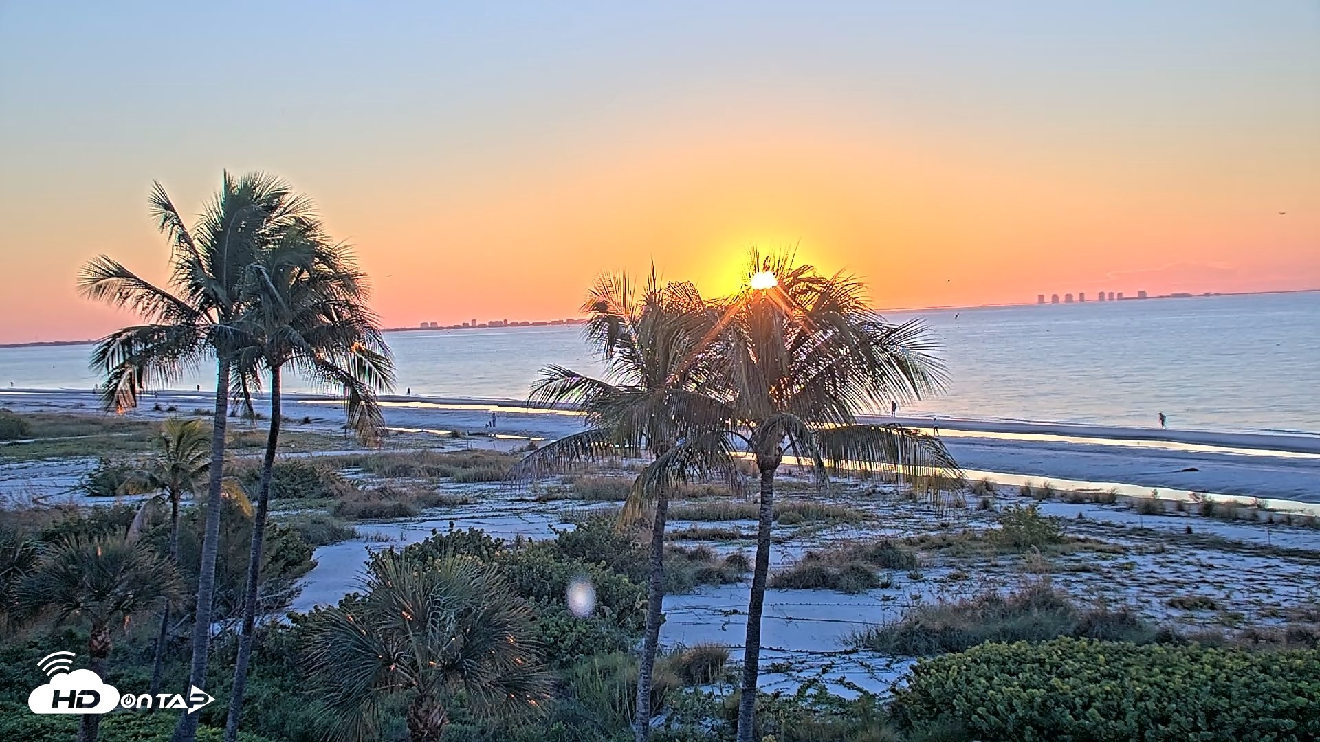 Snapshot of Oceans Reach Sanibel Island Live Cam taken Oct 13, 2026, 7:32am EDT