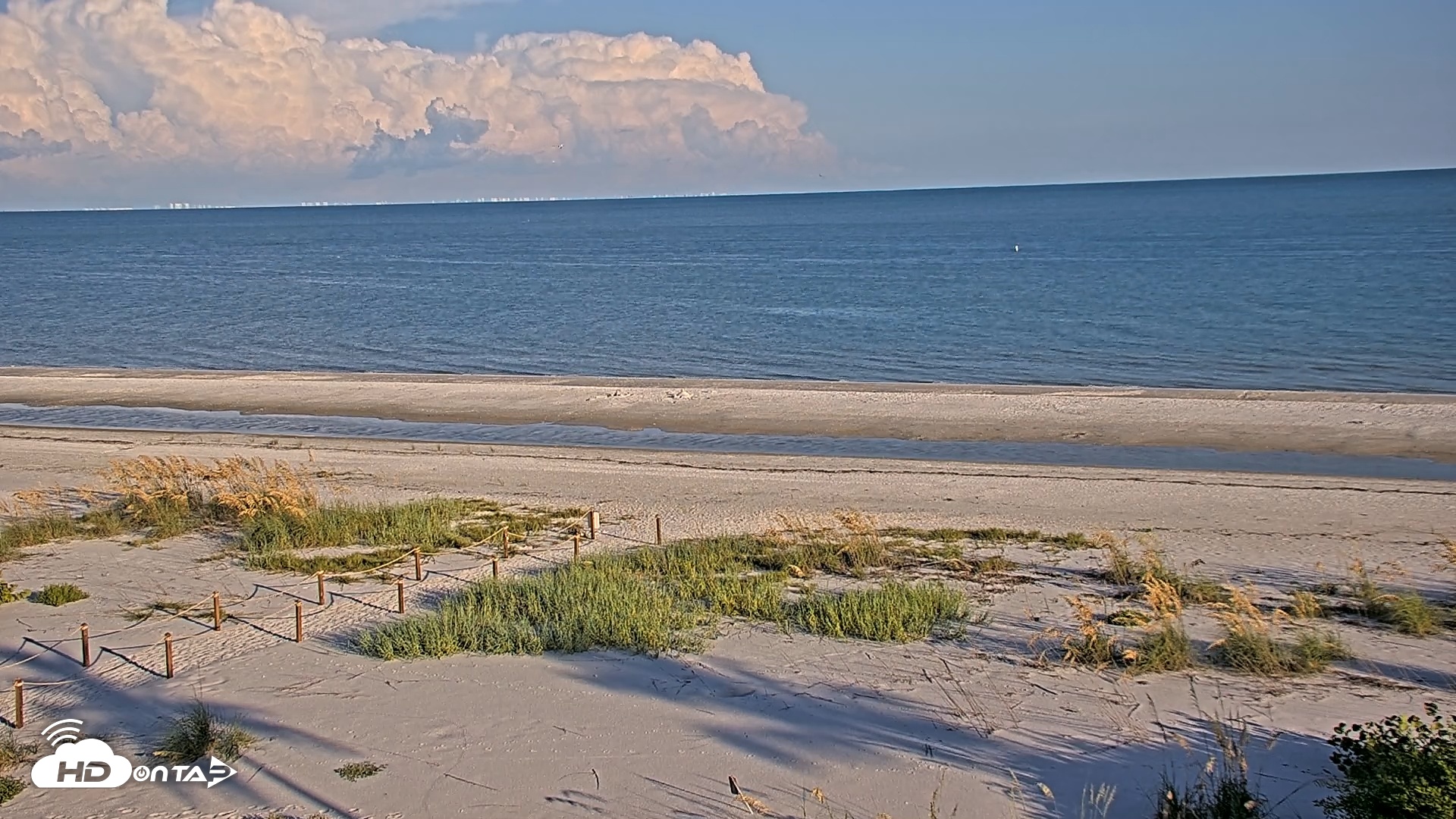 Snapshot of Oceans Reach Sanibel Island Live Cam taken Aug 18, 2025, 6:57pm EDT