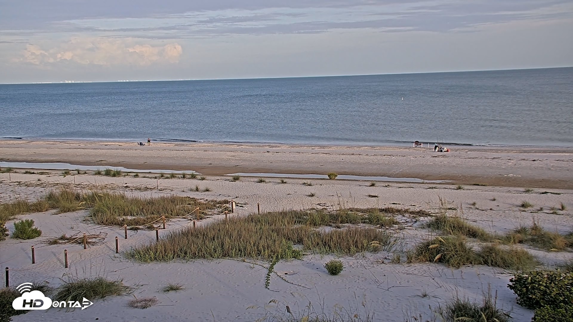Snapshot of Oceans Reach Sanibel Island Live Cam taken Jun 1, 2026, 7:16pm EDT