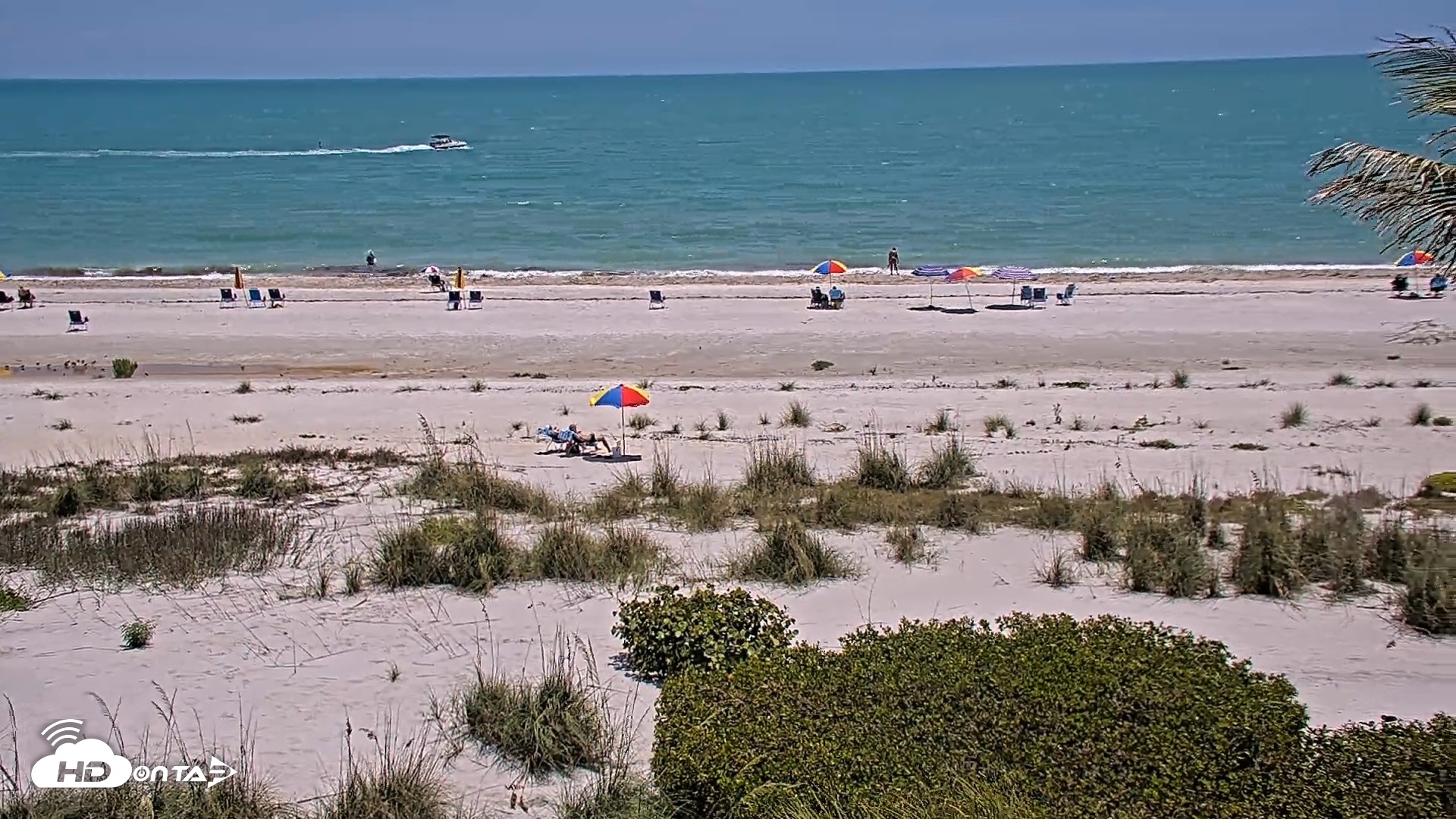 Snapshot of Oceans Reach Sanibel Island Live Cam taken May 6, 2026, 1:42pm EDT