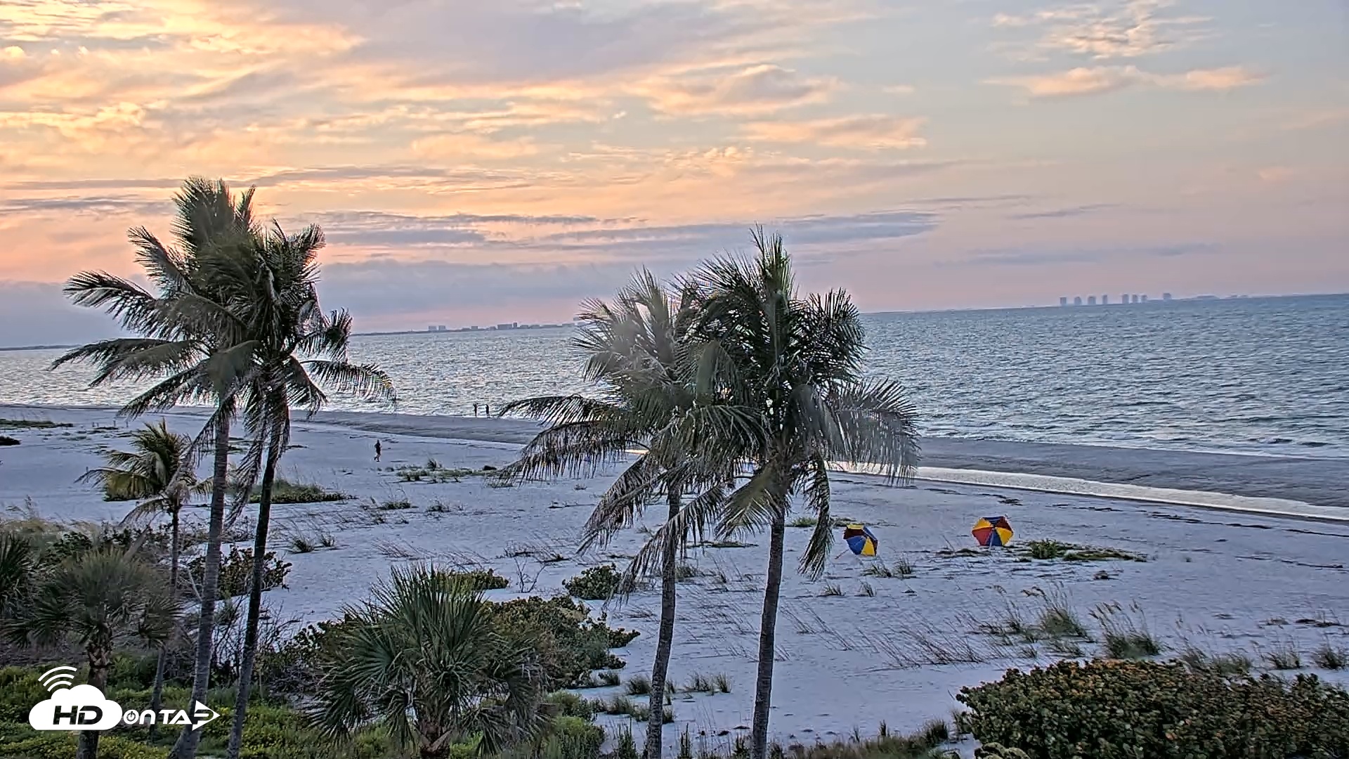 Snapshot of Oceans Reach Sanibel Island Live Cam taken May 20, 2025, 6:53am EDT
