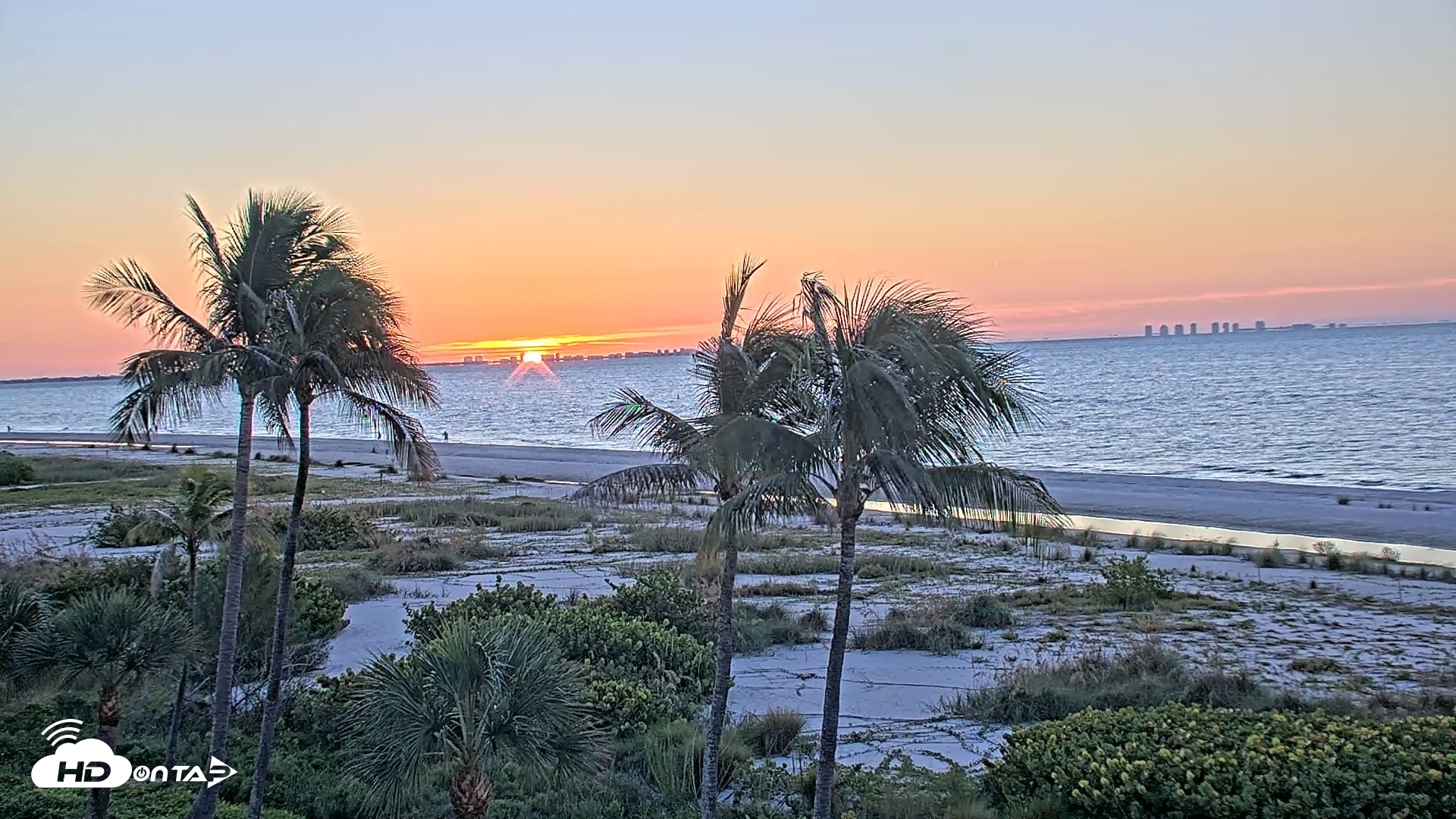 Snapshot of Oceans Reach Sanibel Island Live Cam taken Sep 27, 2026, 7:19am EDT