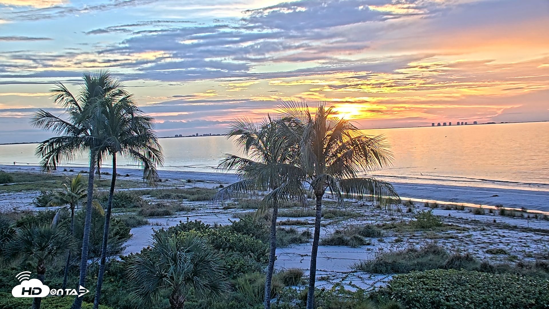 Snapshot of Oceans Reach Sanibel Island Live Cam taken Oct 17, 2026, 7:34am EDT