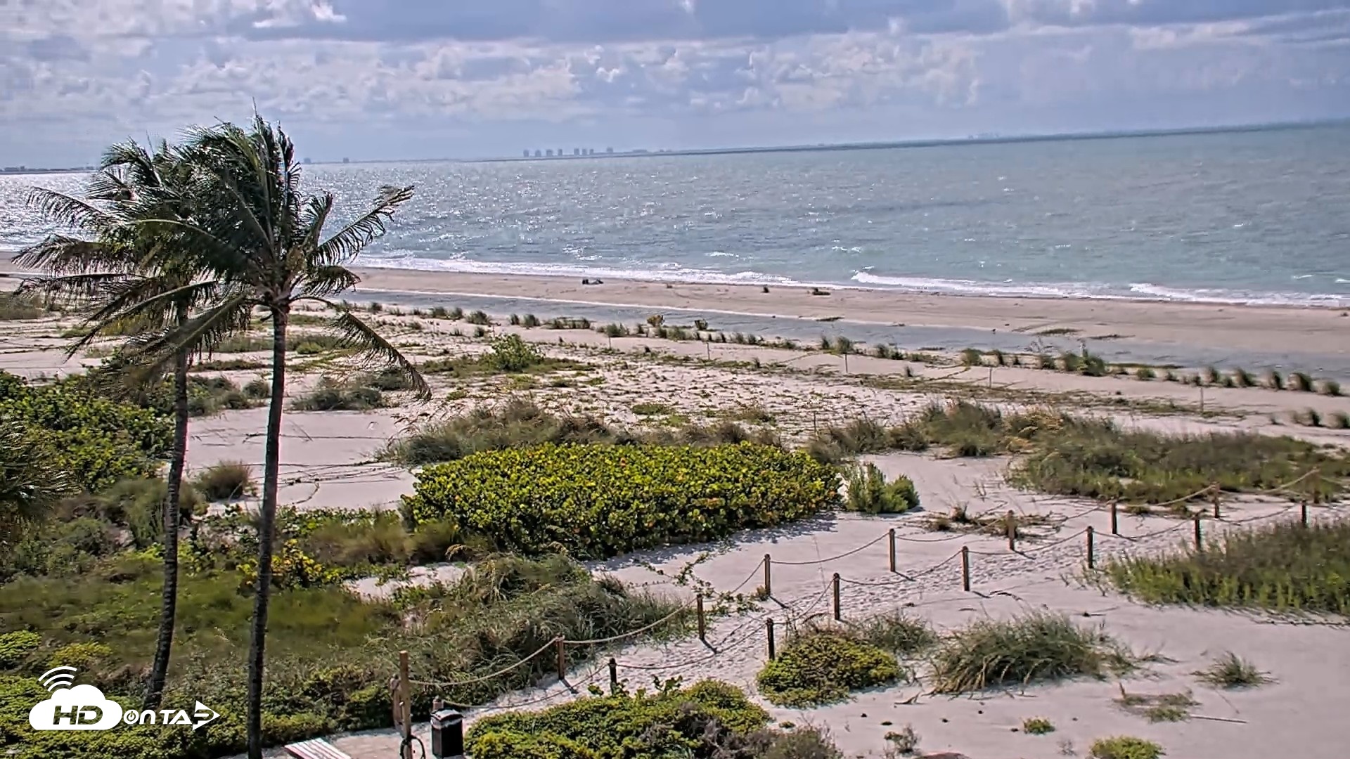 Snapshot of Oceans Reach Sanibel Island Live Cam taken Jul 29, 2026, 10:22am EDT