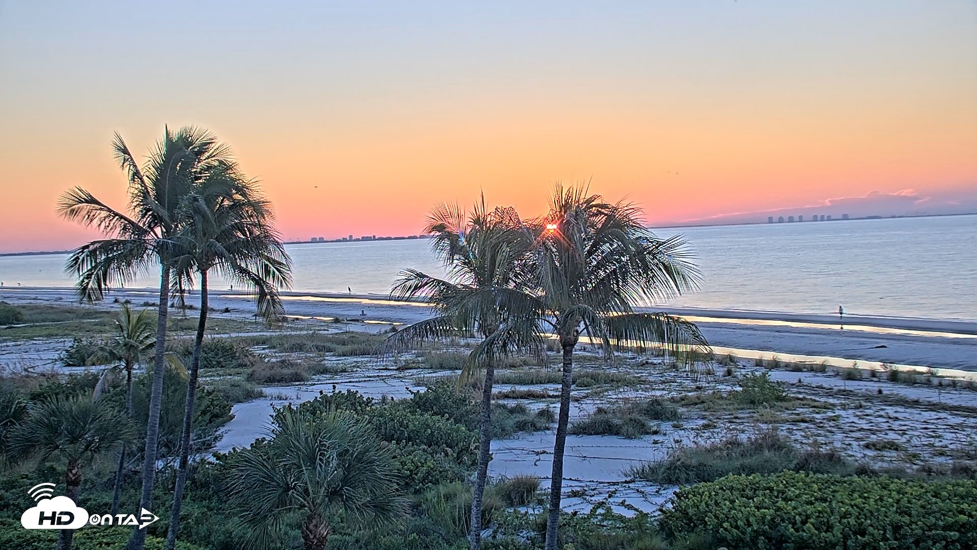 Snapshot of Oceans Reach Sanibel Island Live Cam taken Oct 13, 2026, 7:28am EDT