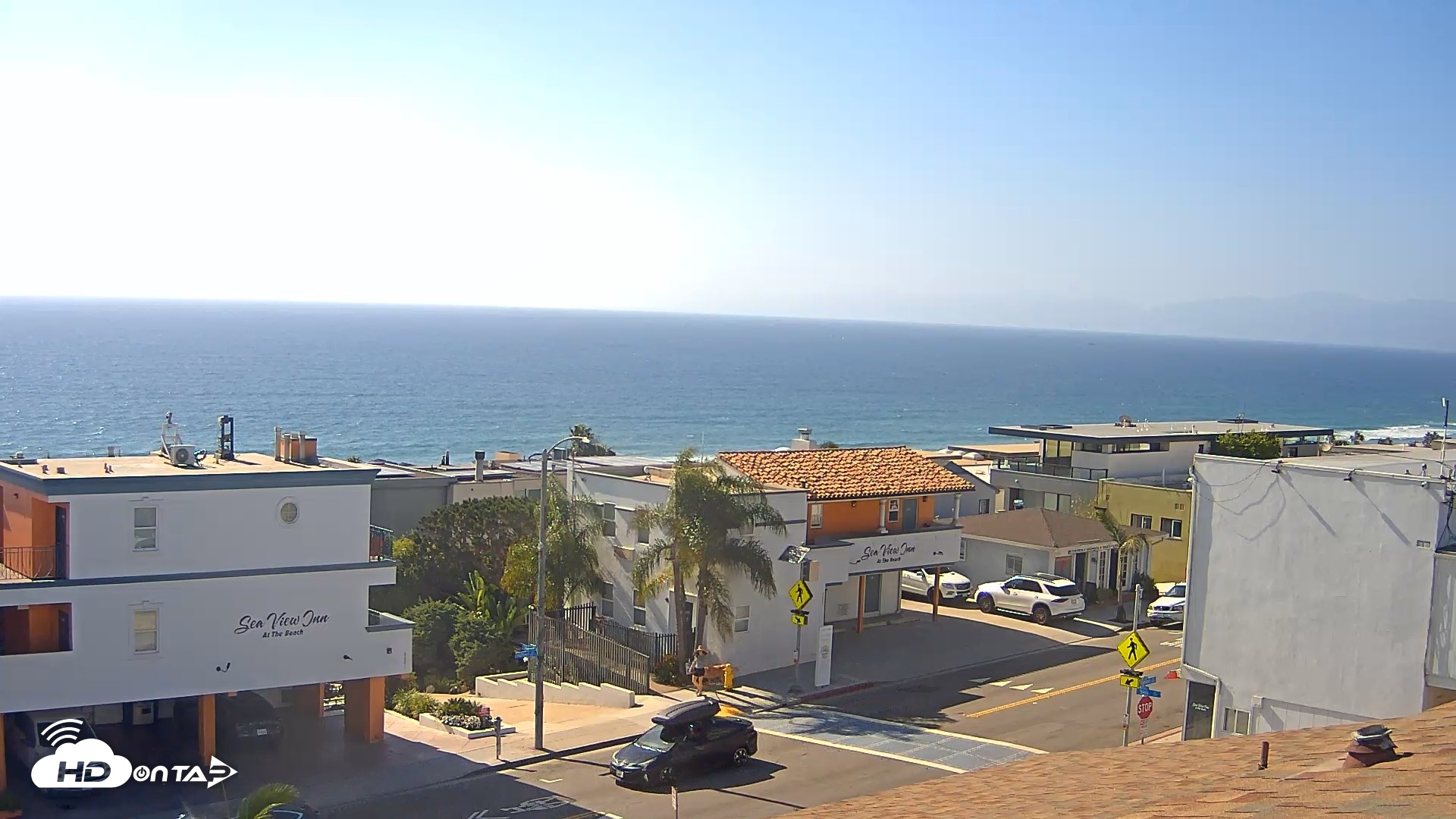 Snapshot of Sea View Inn Manhattan Beach Live Webcam taken Sep 15, 2026, 3:45pm PDT