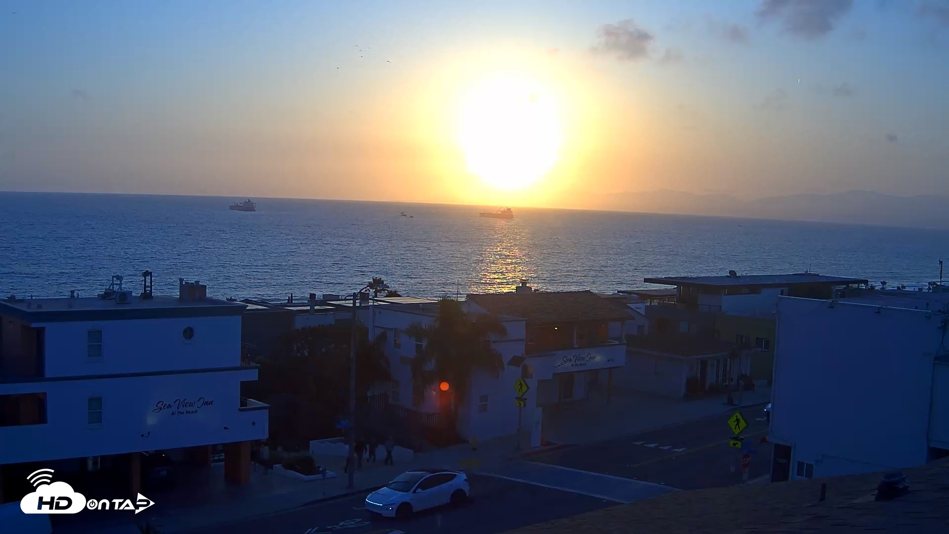 Snapshot of Sea View Inn Manhattan Beach Live Webcam taken May 23, 2026, 7:38pm PDT