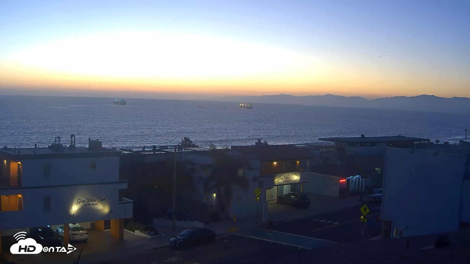 Snapshot of Sea View Inn Manhattan Beach Live Webcam taken Sep 4, 2026, 7:34pm PDT