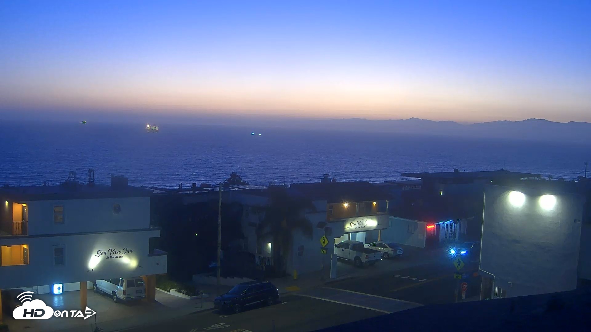 Snapshot of Sea View Inn Manhattan Beach Live Webcam taken Aug 1, 2026, 8:22pm PDT