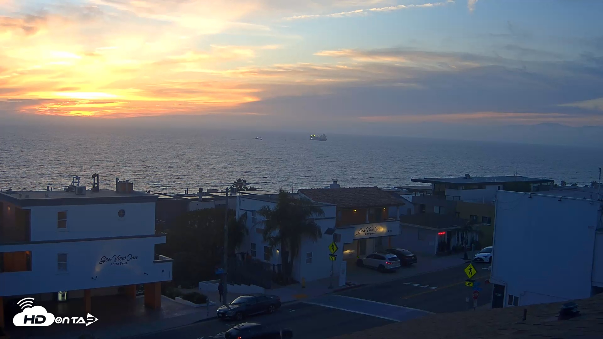 Snapshot of Sea View Inn Manhattan Beach Live Webcam taken Mar 28, 2026, 7:11pm PDT