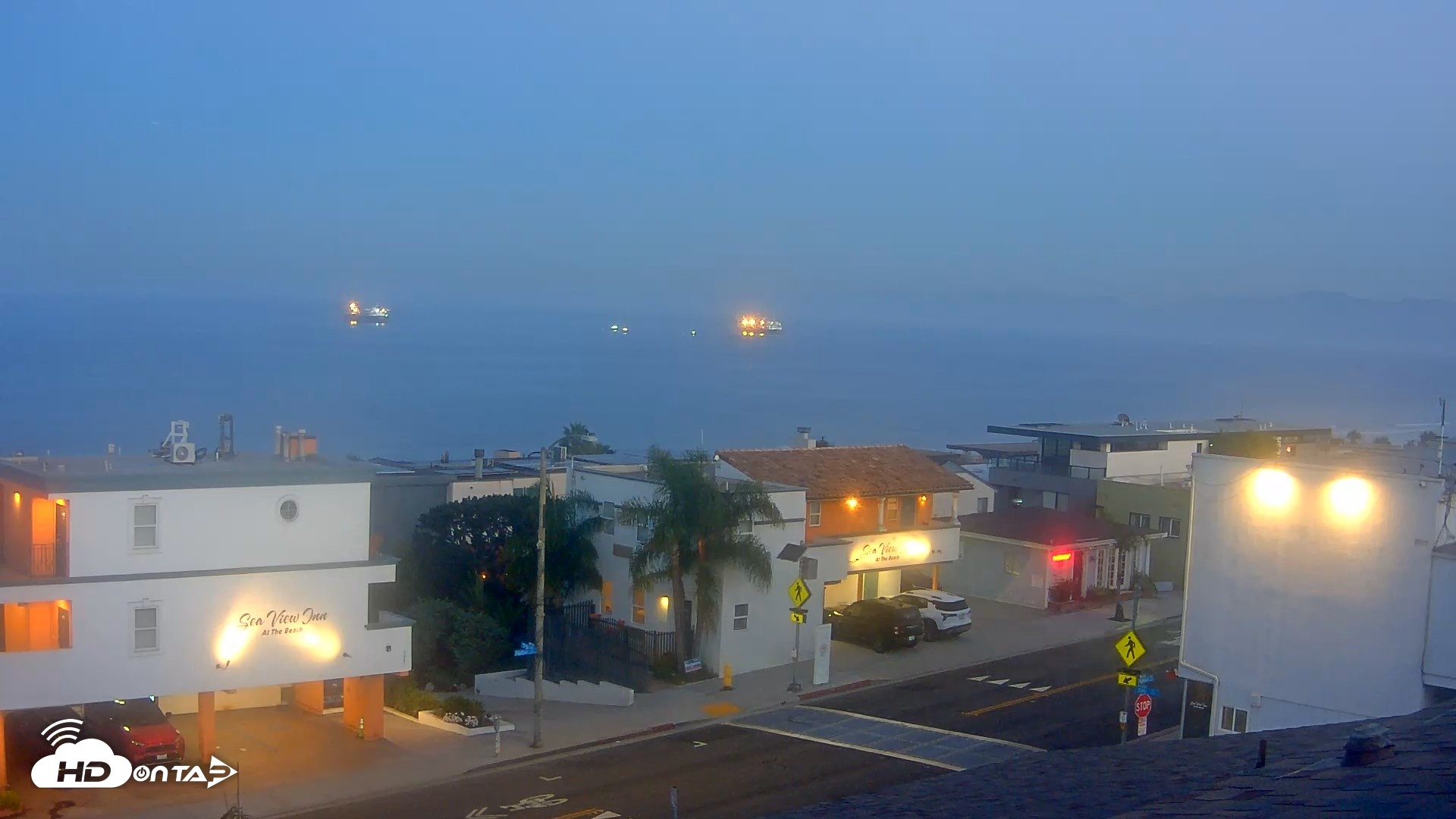 Snapshot of Sea View Inn Manhattan Beach Live Webcam taken Aug 26, 2026, 6:09am PDT
