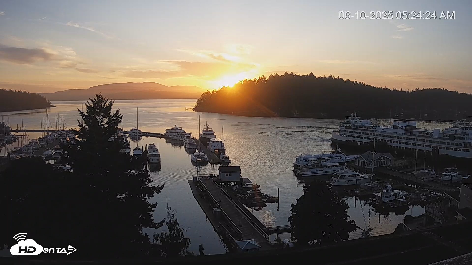 Snapshot of Friday Harbor - San Juan Island Live Webcam taken Jun 10, 2025, 5:24am PDT