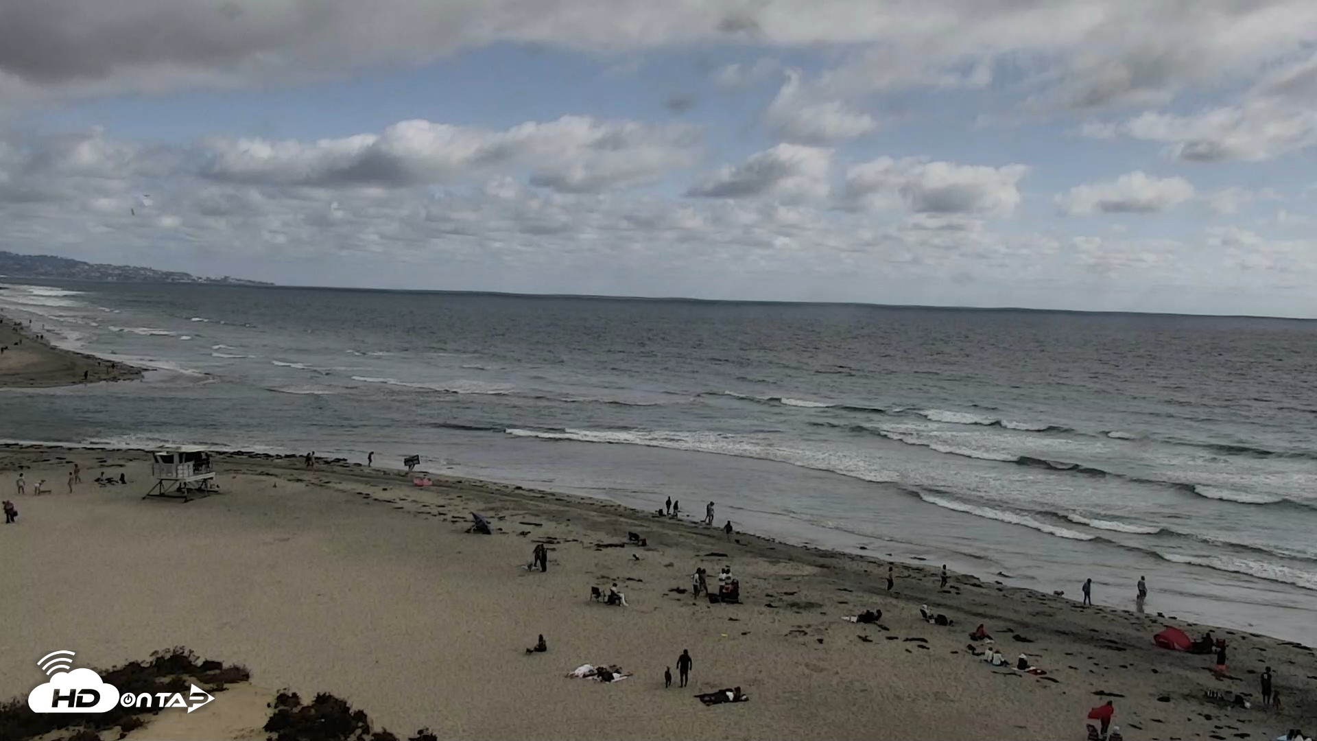 Snapshot of Del Mar Beach North Live Webcam taken May 25, 2026, 4:46pm PDT