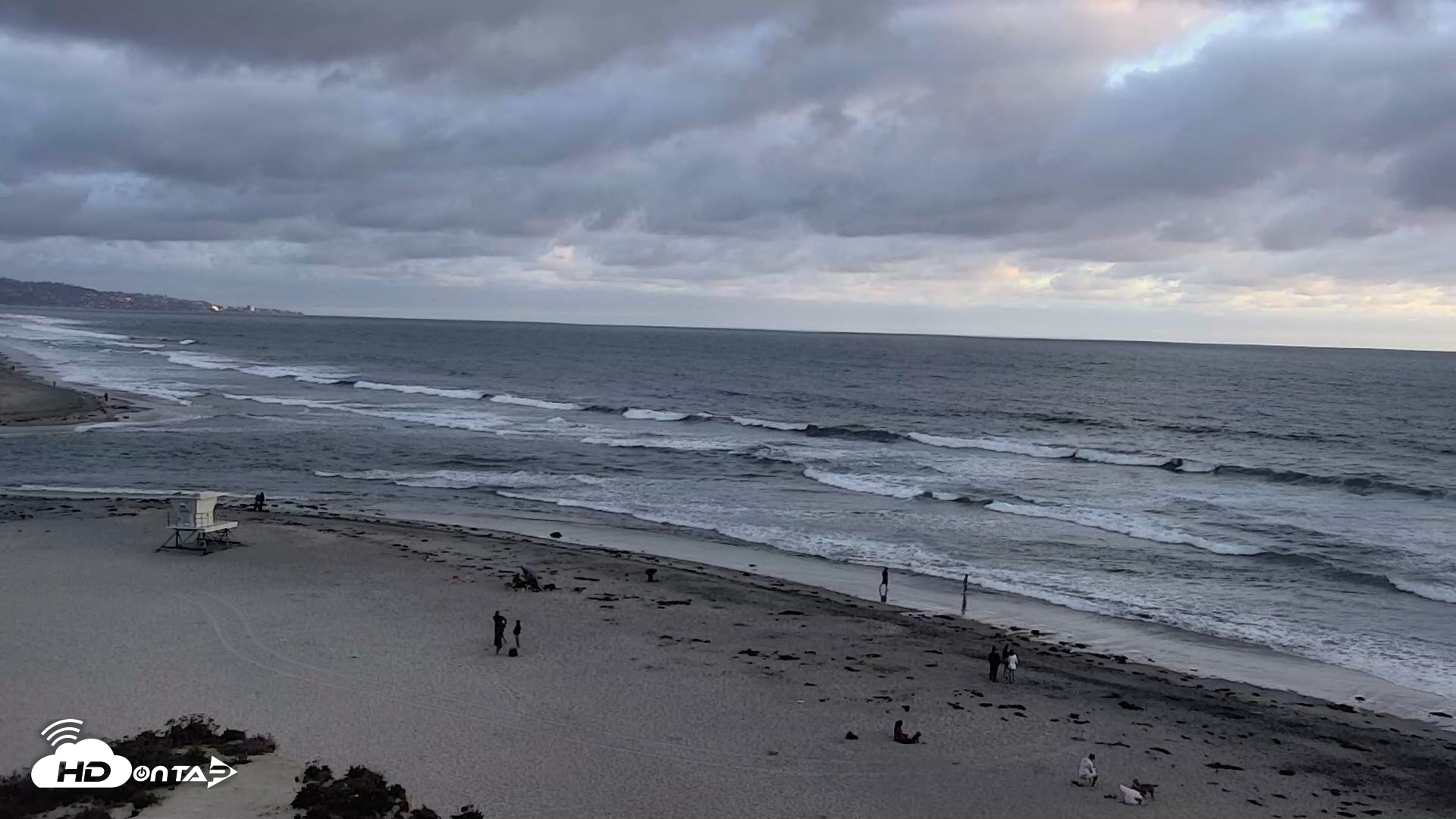 Snapshot of Del Mar Beach North Live Webcam taken May 25, 2026, 7:29pm PDT