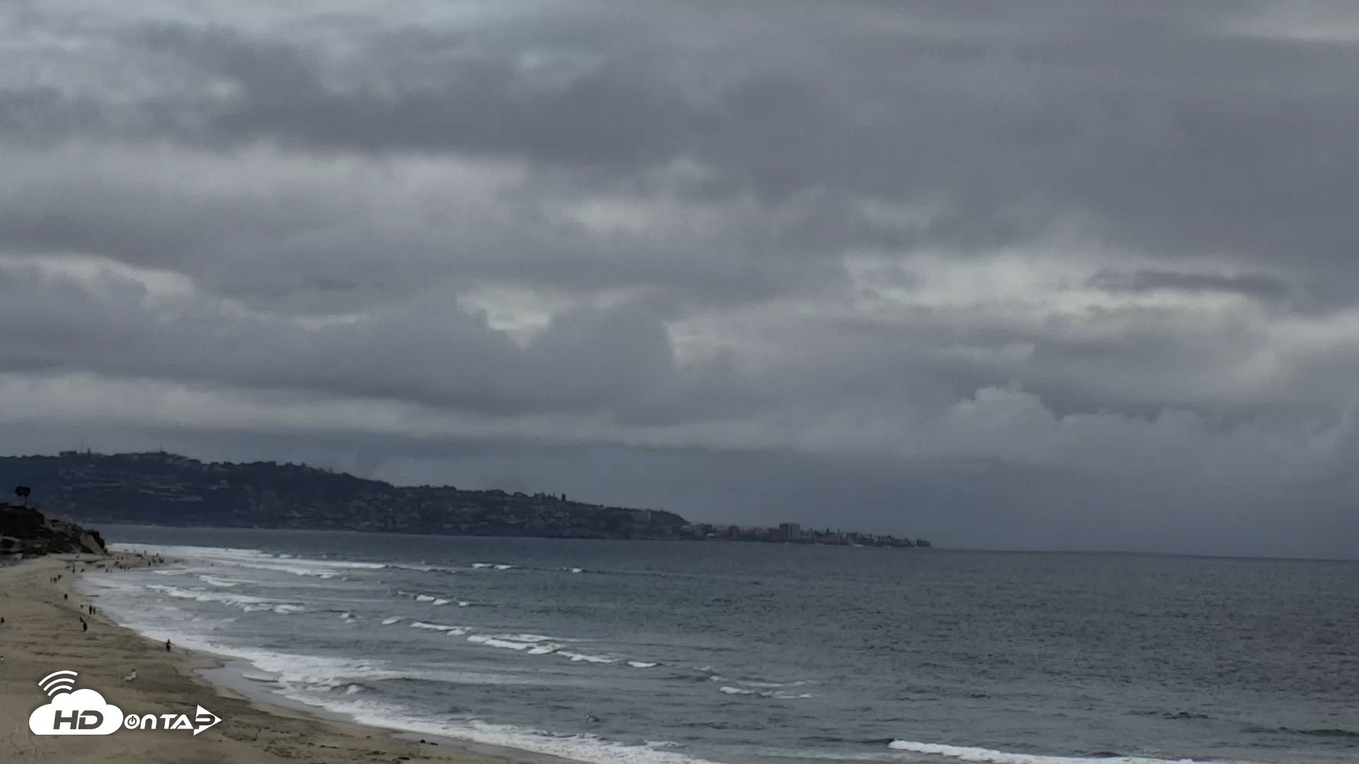 Snapshot of Del Mar Beach North Live Webcam taken Apr 12, 2026, 5:35pm PDT
