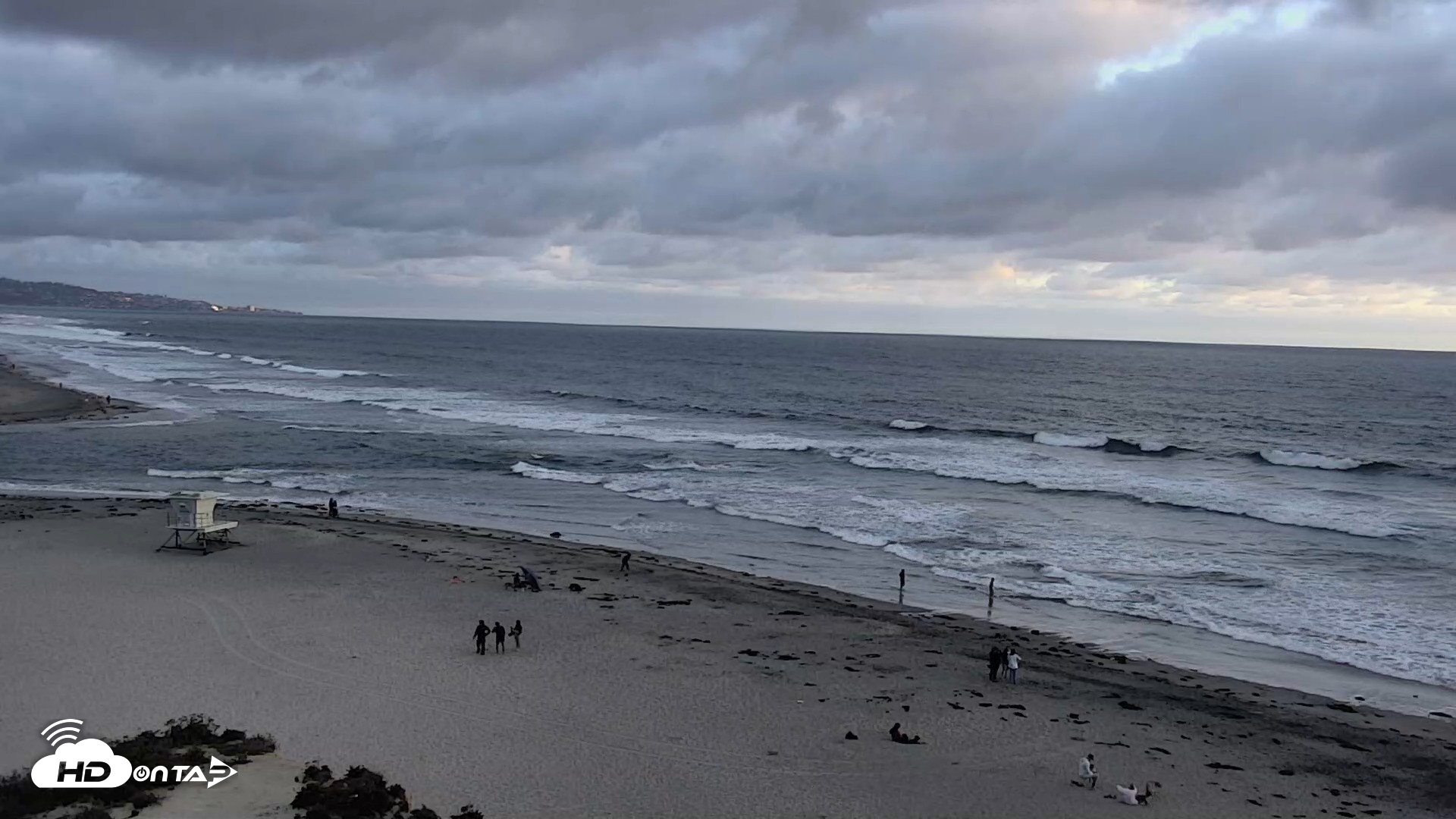 Snapshot of Del Mar Beach North Live Webcam taken May 25, 2026, 7:29pm PDT
