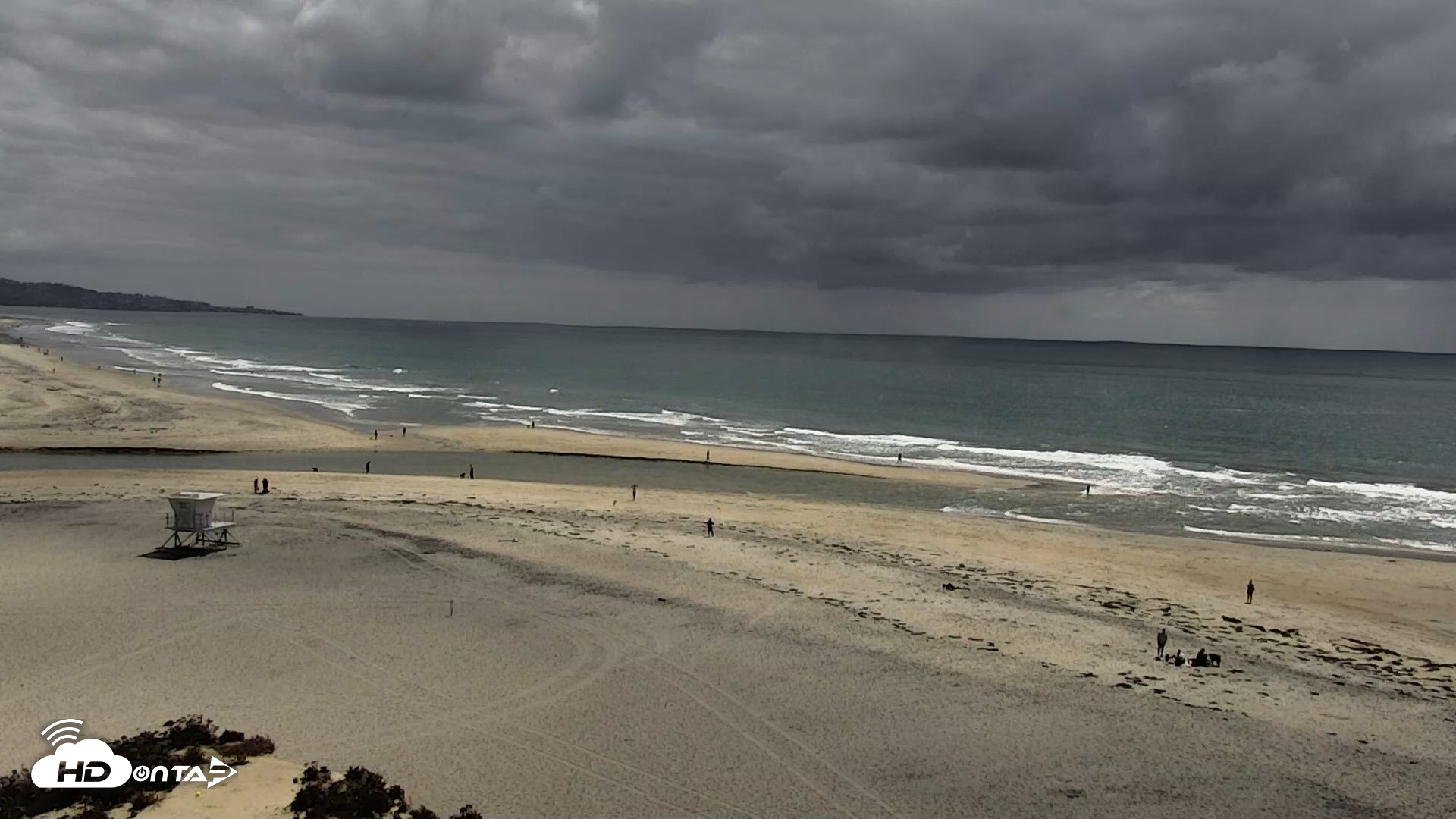 Snapshot of Del Mar Beach North Live Webcam taken Apr 27, 2026, 2:13pm PDT