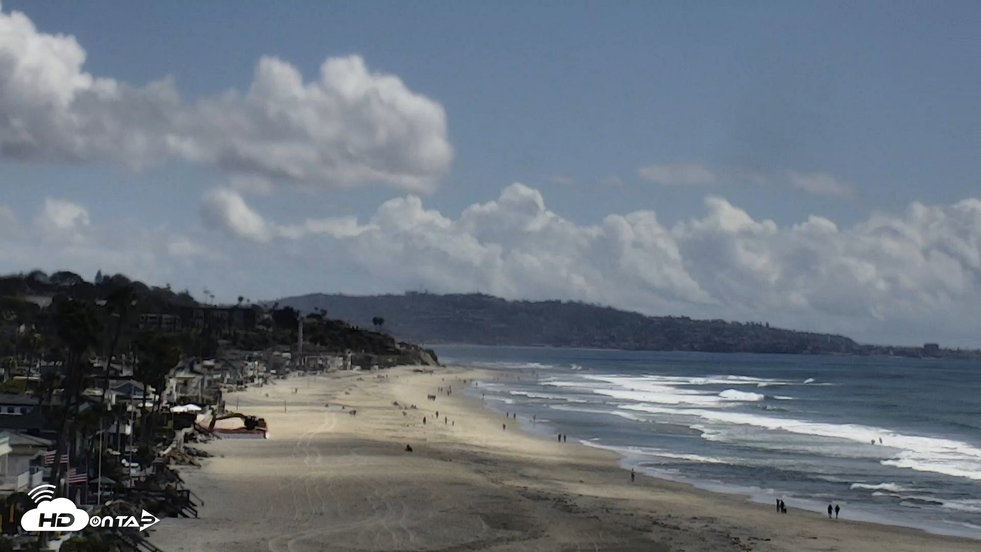 Snapshot of Del Mar Beach North Live Webcam taken Apr 13, 2026, 2:33pm PDT