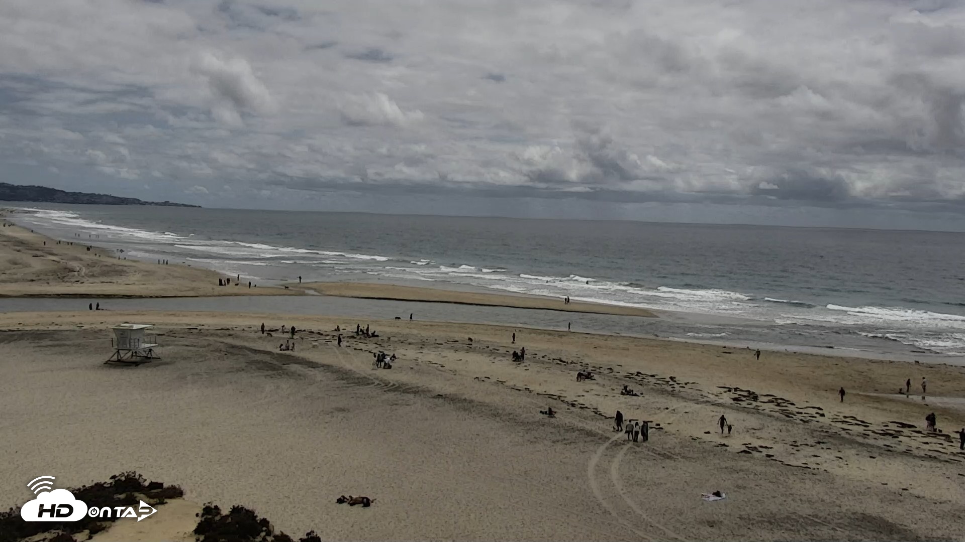 Snapshot of Del Mar Beach North Live Webcam taken Apr 26, 2026, 1:51pm PDT