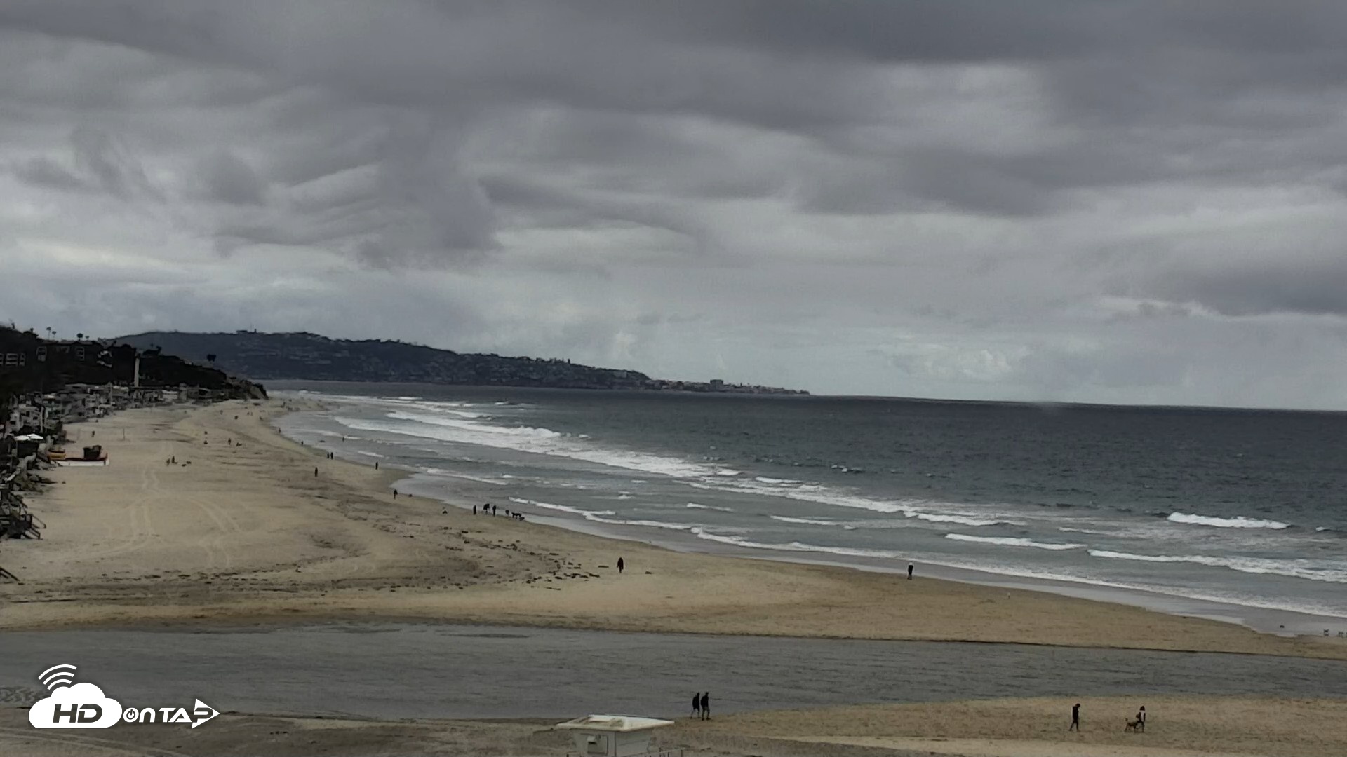 Snapshot of Del Mar Beach North Live Webcam taken Apr 12, 2026, 2:45pm PDT
