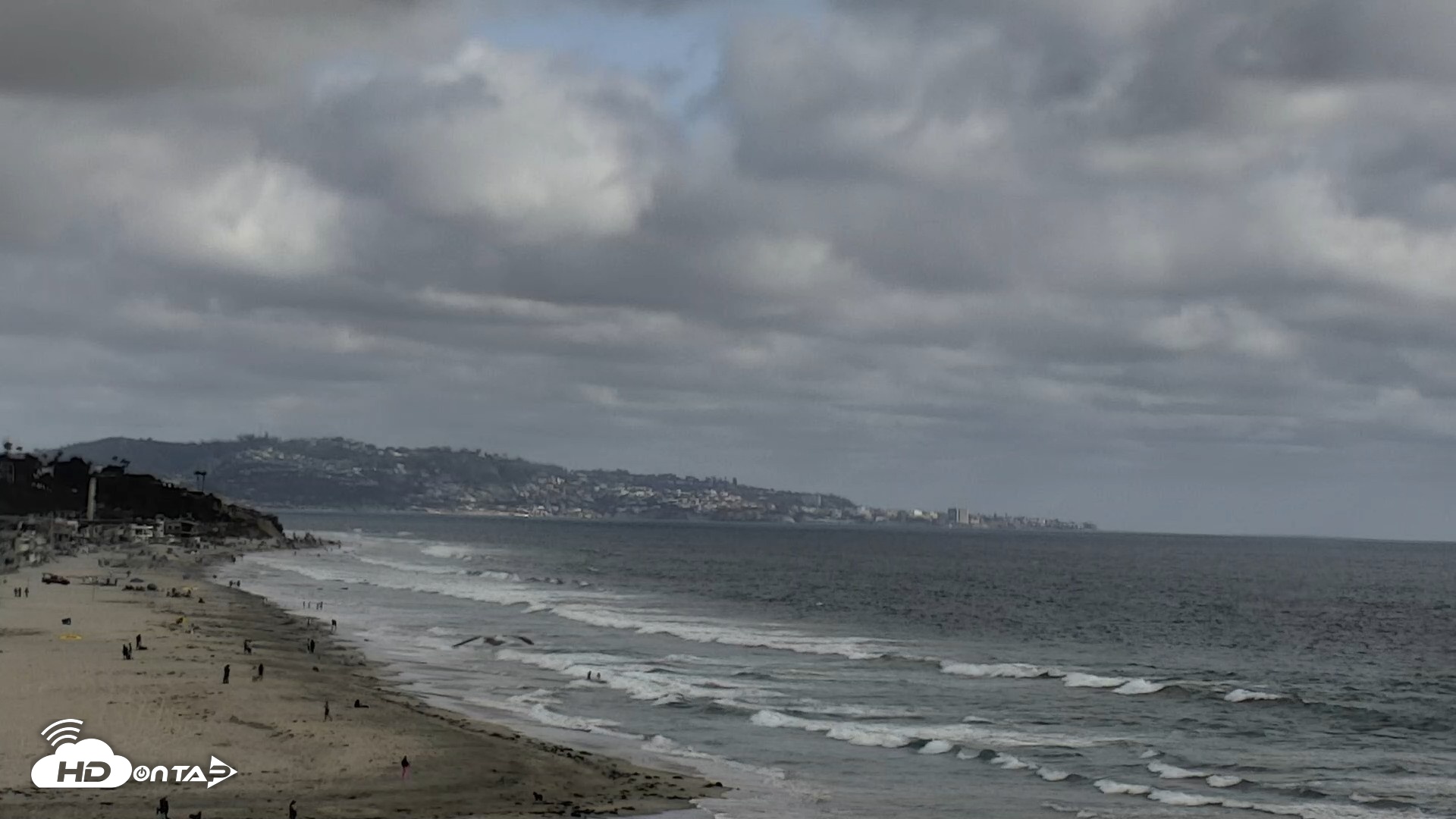 Snapshot of Del Mar Beach North Live Webcam taken May 25, 2026, 5:25pm PDT