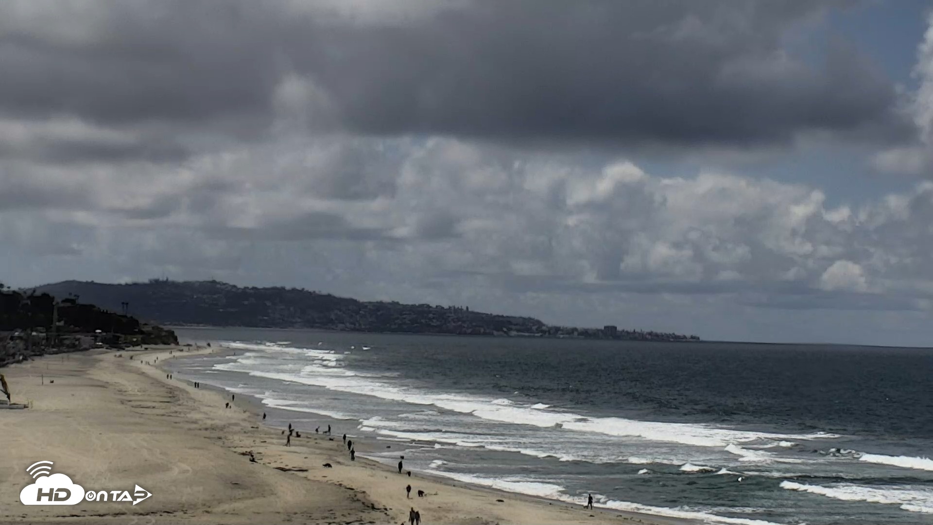 Snapshot of Del Mar Beach North Live Webcam taken May 5, 2026, 11:57am PDT