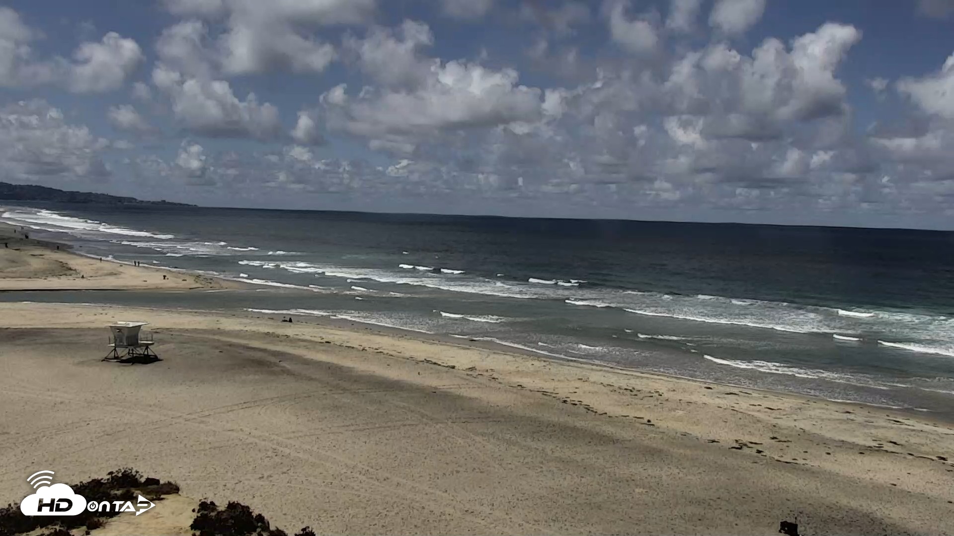 Snapshot of Del Mar Beach North Live Webcam taken May 5, 2026, 11:17am PDT