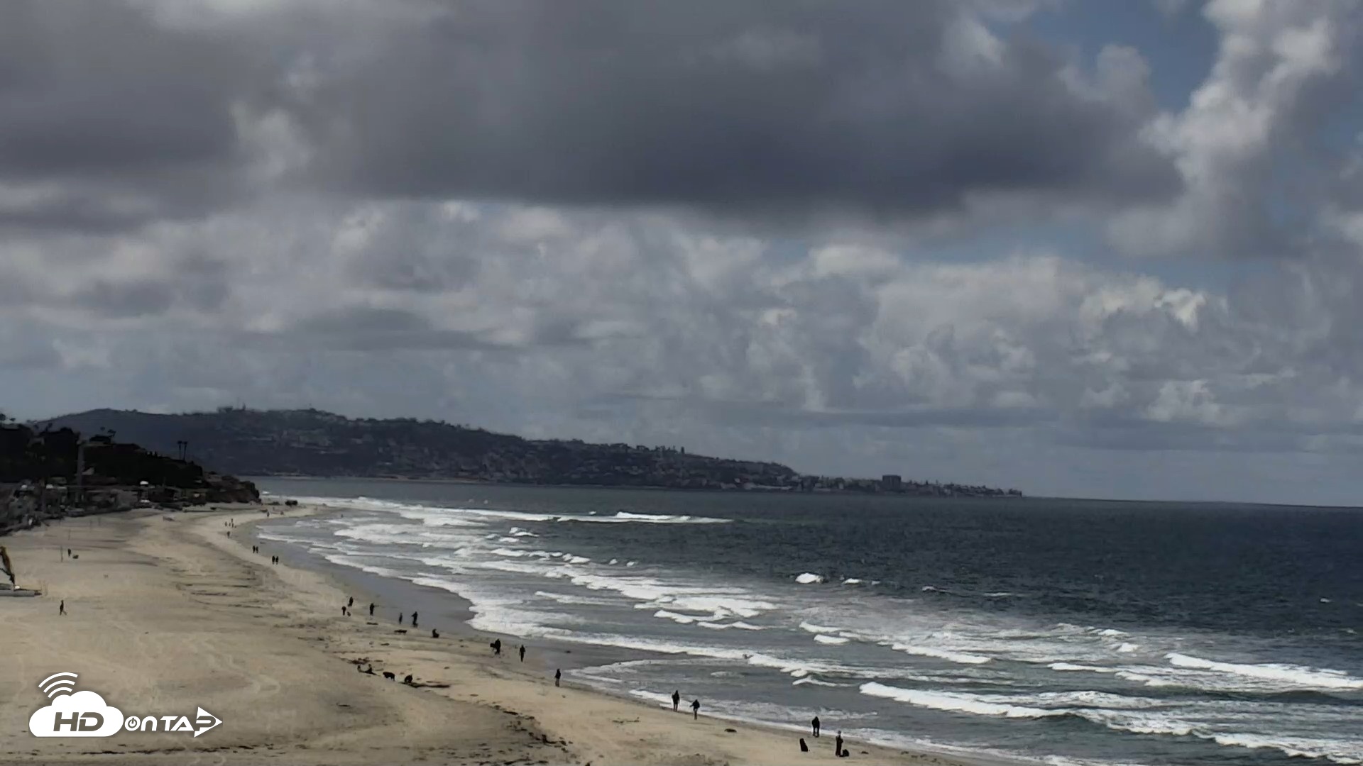 Snapshot of Del Mar Beach North Live Webcam taken May 5, 2026, 11:58am PDT