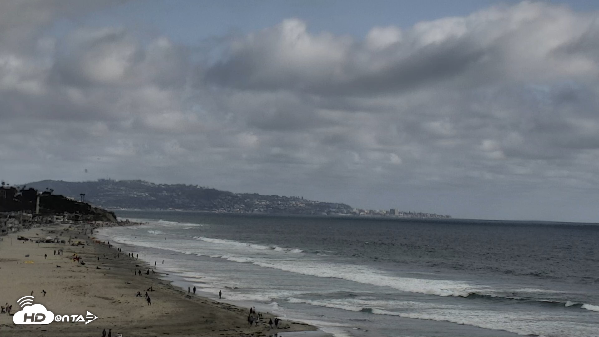 Snapshot of Del Mar Beach North Live Webcam taken May 25, 2026, 4:48pm PDT
