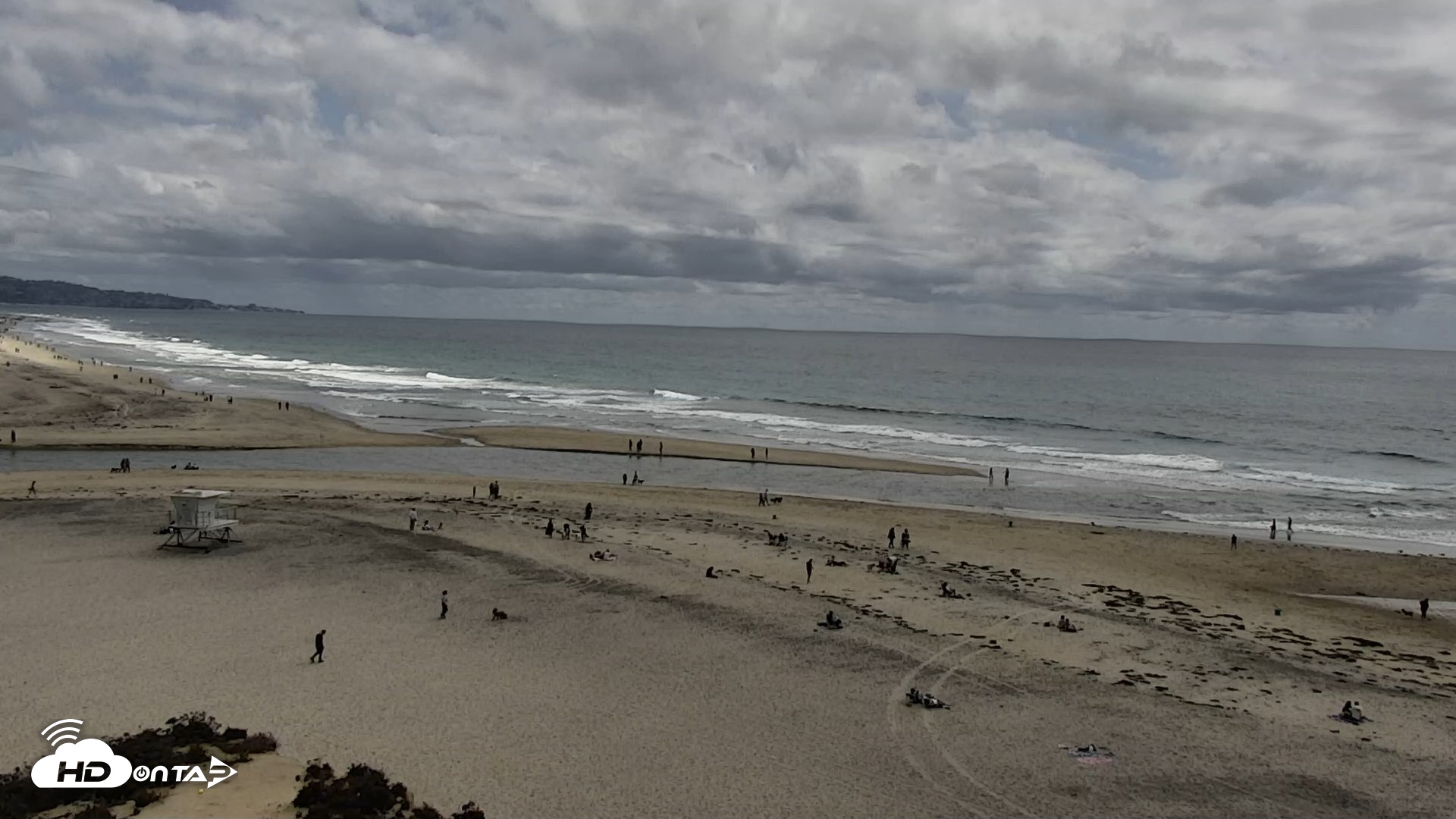 Snapshot of Del Mar Beach North Live Webcam taken Apr 26, 2026, 2:25pm PDT