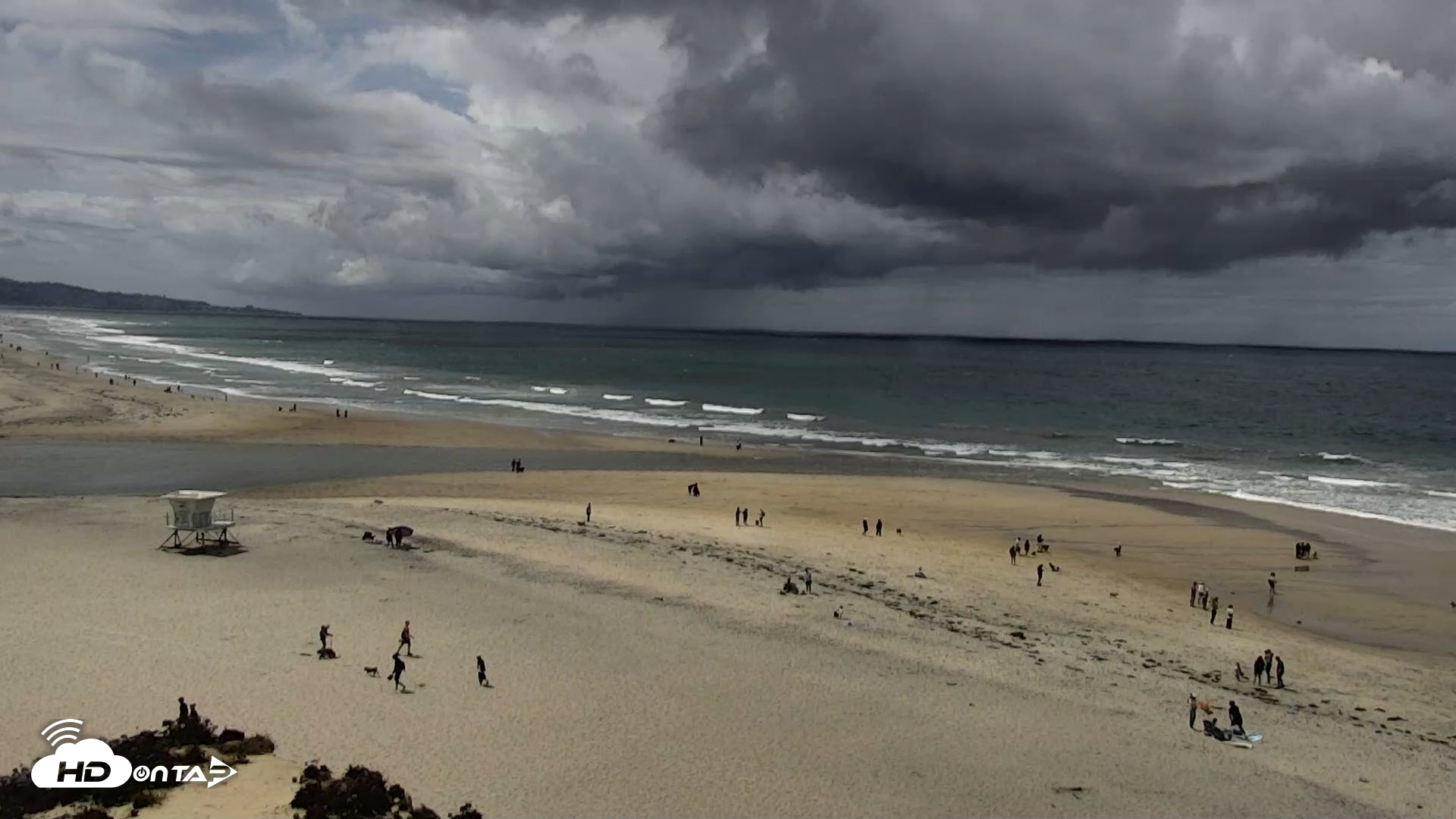 Snapshot of Del Mar Beach North Live Webcam taken Apr 12, 2026, 11:31am PDT