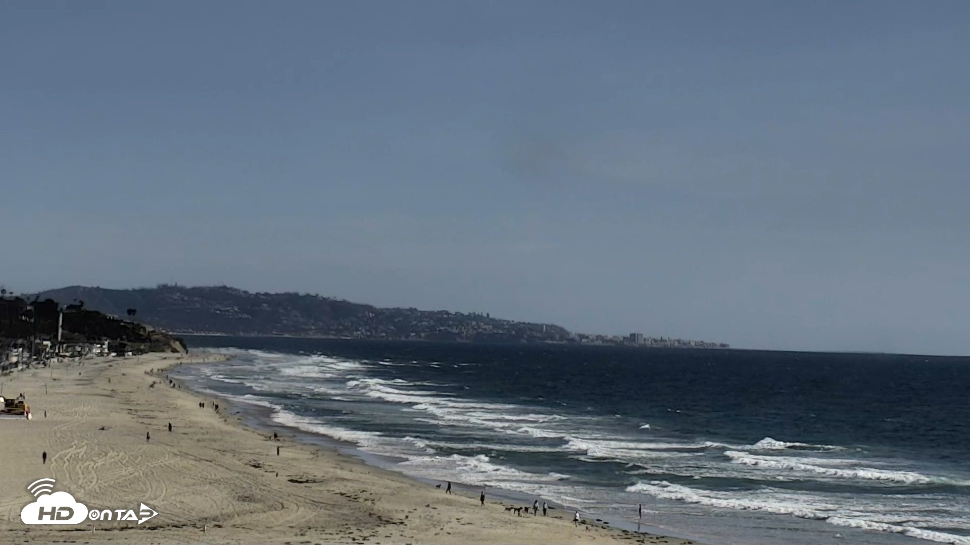 Snapshot of Del Mar Beach North Live Webcam taken Apr 22, 2026, 4:34pm PDT