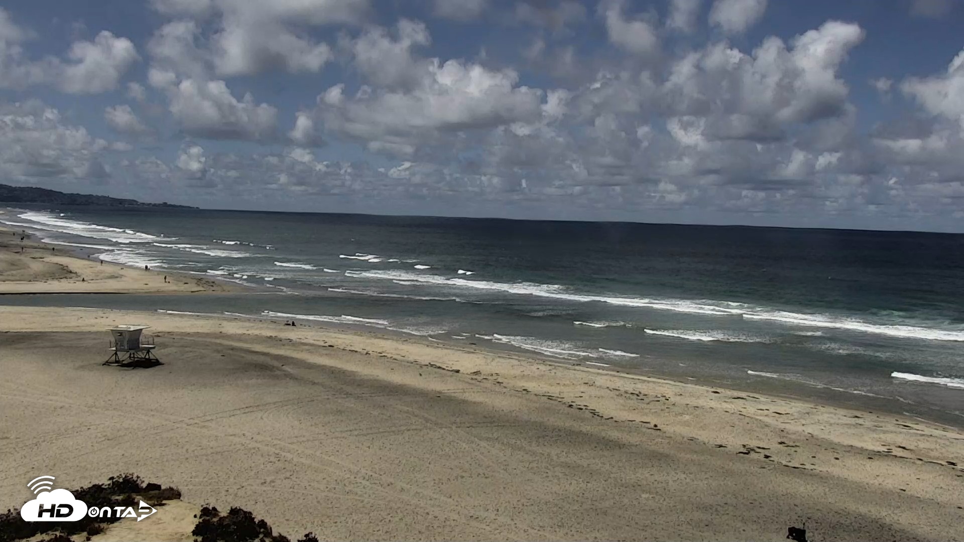 Snapshot of Del Mar Beach North Live Webcam taken May 5, 2026, 11:17am PDT
