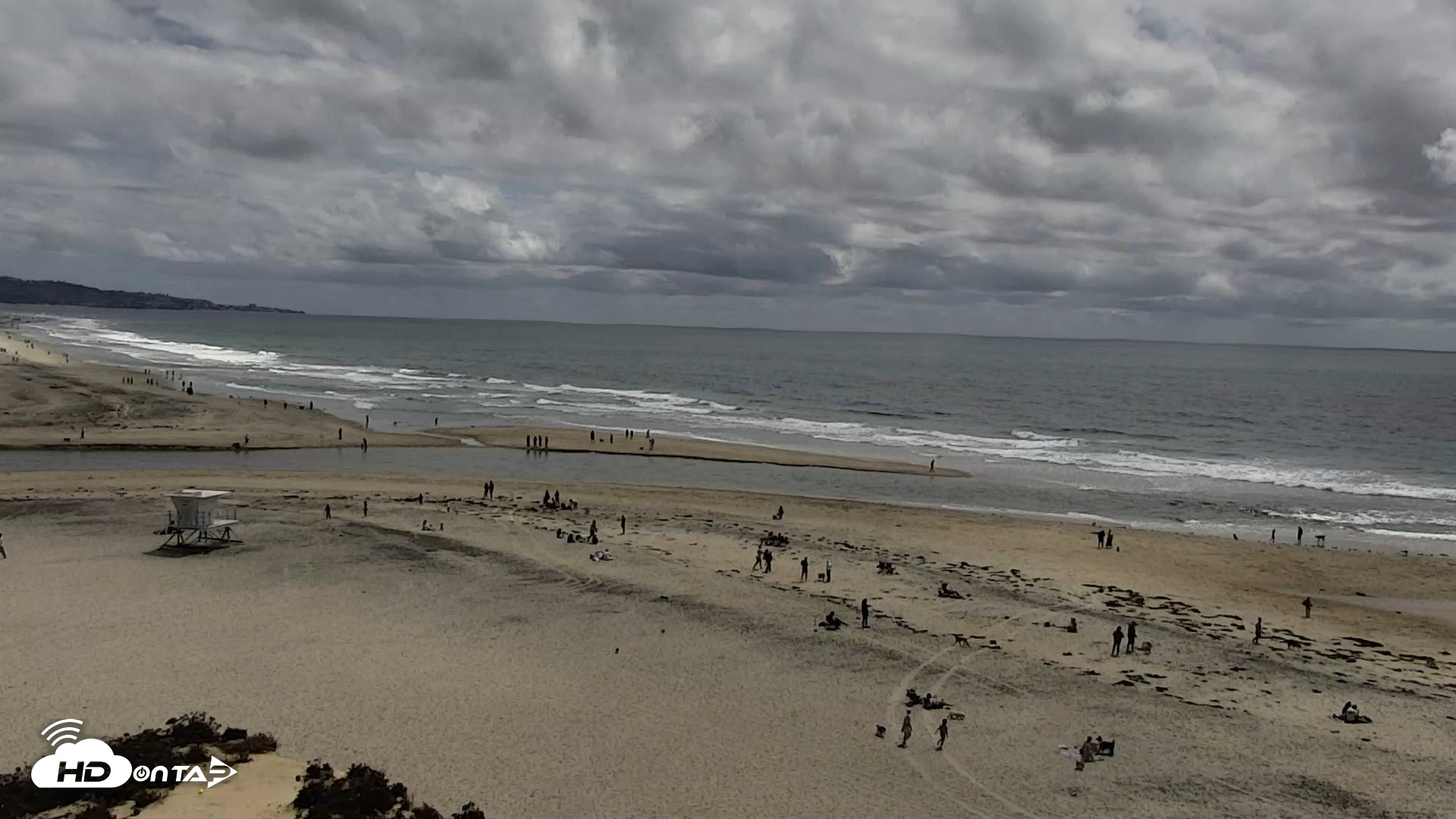 Snapshot of Del Mar Beach North Live Webcam taken Apr 26, 2026, 2:11pm PDT