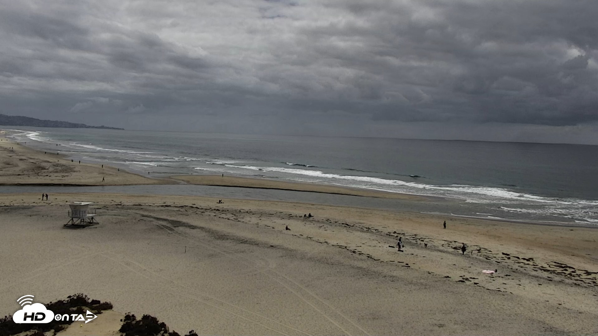 Snapshot of Del Mar Beach North Live Webcam taken Apr 27, 2026, 1:37pm PDT