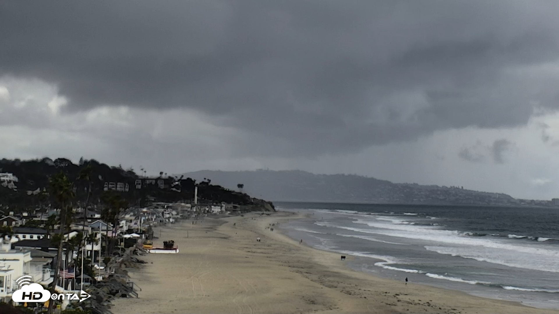 Snapshot of Del Mar Beach North Live Webcam taken Apr 12, 2026, 11:53am PDT