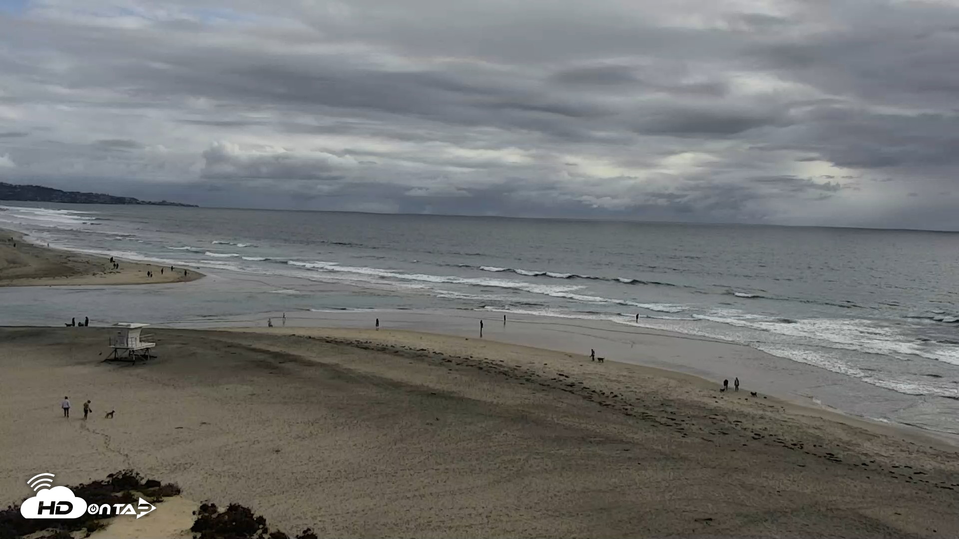 Snapshot of Del Mar Beach North Live Webcam taken Apr 12, 2026, 5:11pm PDT