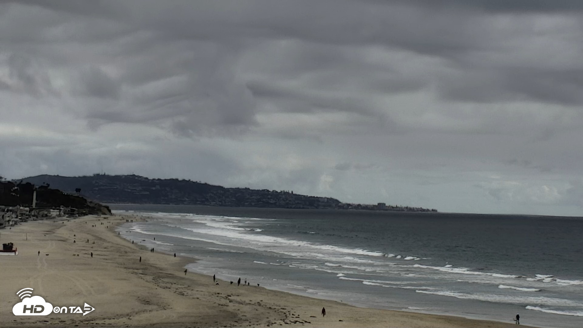 Snapshot of Del Mar Beach North Live Webcam taken Apr 12, 2026, 2:45pm PDT