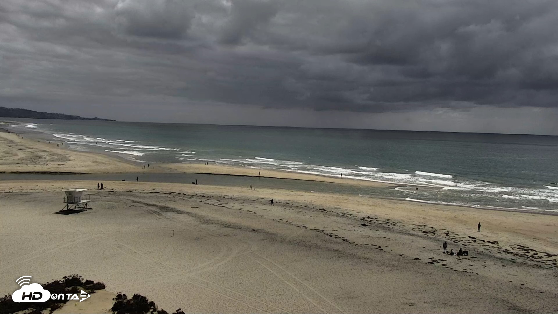 Snapshot of Del Mar Beach North Live Webcam taken Apr 27, 2026, 2:13pm PDT