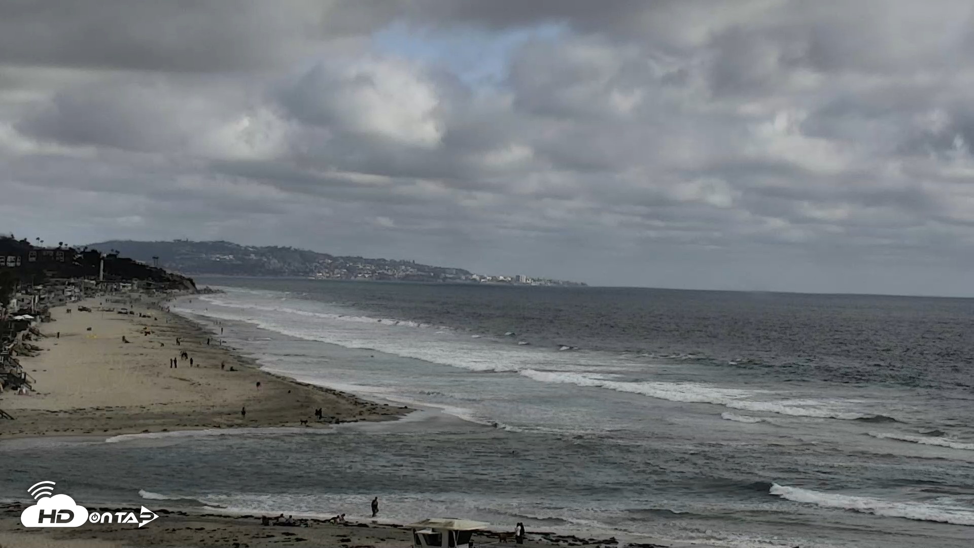 Snapshot of Del Mar Beach North Live Webcam taken May 25, 2026, 5:22pm PDT