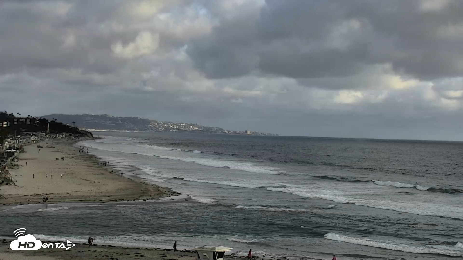Snapshot of Del Mar Beach North Live Webcam taken May 25, 2026, 6:46pm PDT