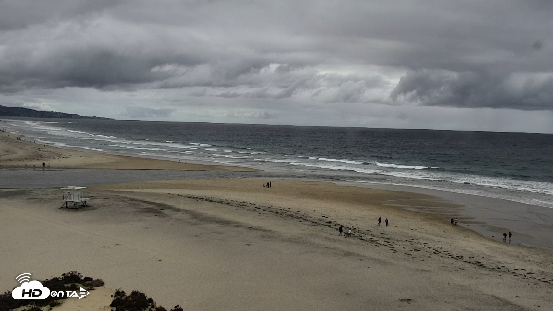 Snapshot of Del Mar Beach North Live Webcam taken Apr 12, 2026, 2:57pm PDT