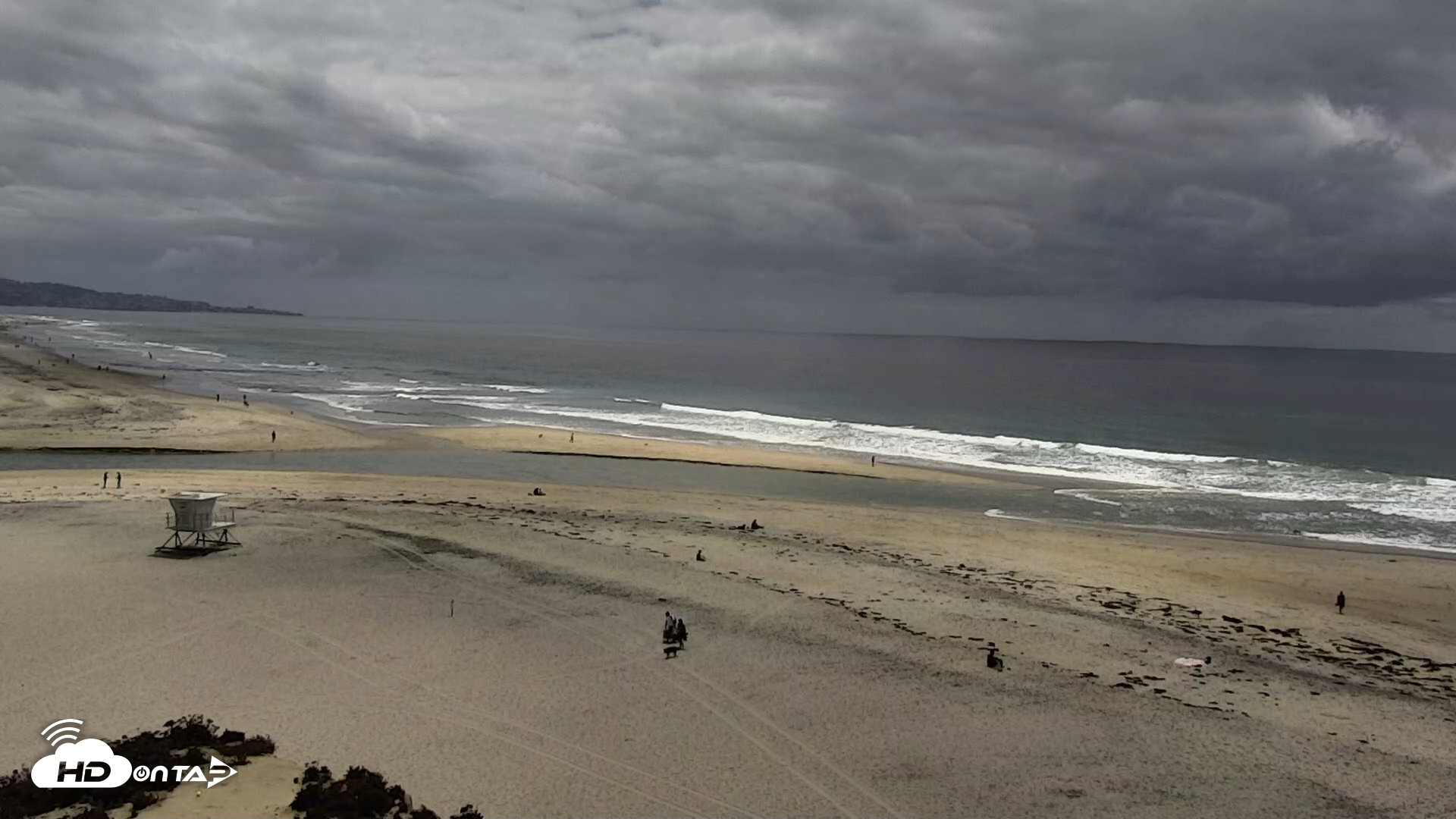 Snapshot of Del Mar Beach North Live Webcam taken Apr 27, 2026, 1:39pm PDT