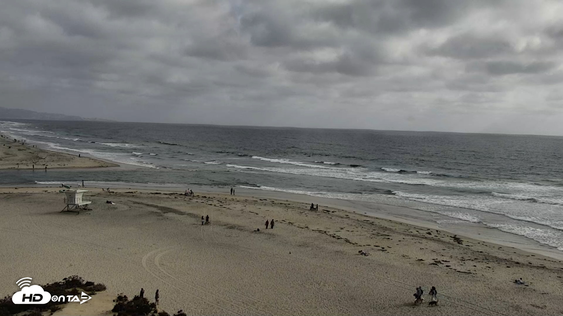 Snapshot of Del Mar Beach North Live Webcam taken Apr 24, 2026, 5:04pm PDT