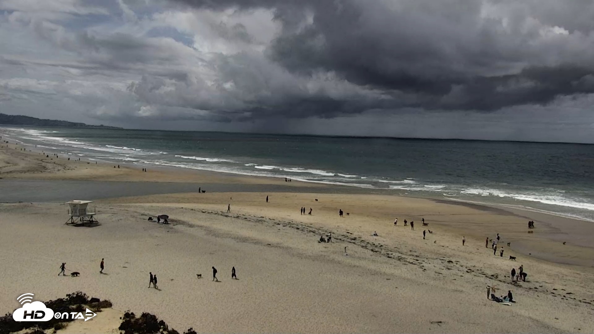 Snapshot of Del Mar Beach North Live Webcam taken Apr 12, 2026, 11:31am PDT