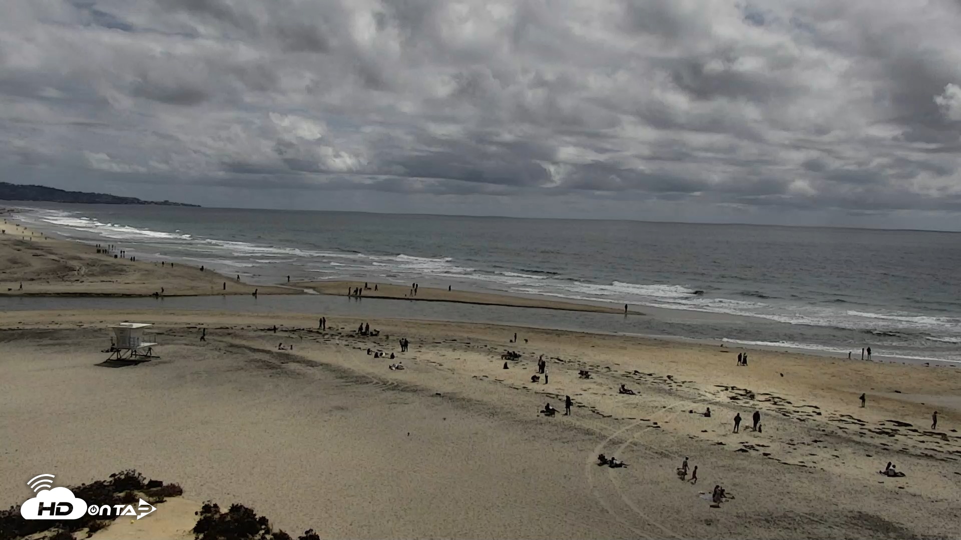 Snapshot of Del Mar Beach North Live Webcam taken Apr 26, 2026, 2:11pm PDT