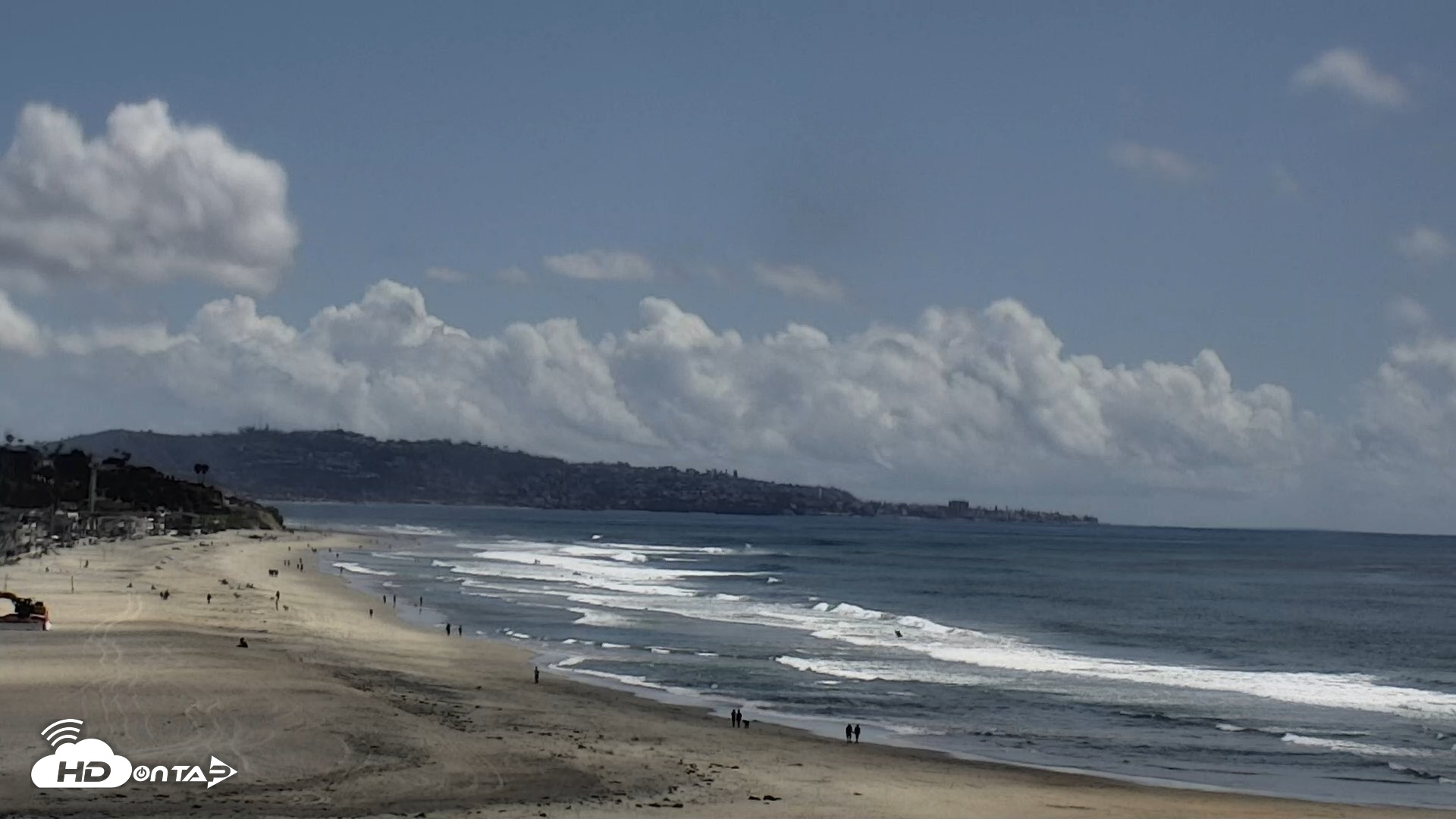Snapshot of Del Mar Beach North Live Webcam taken Apr 13, 2026, 2:33pm PDT
