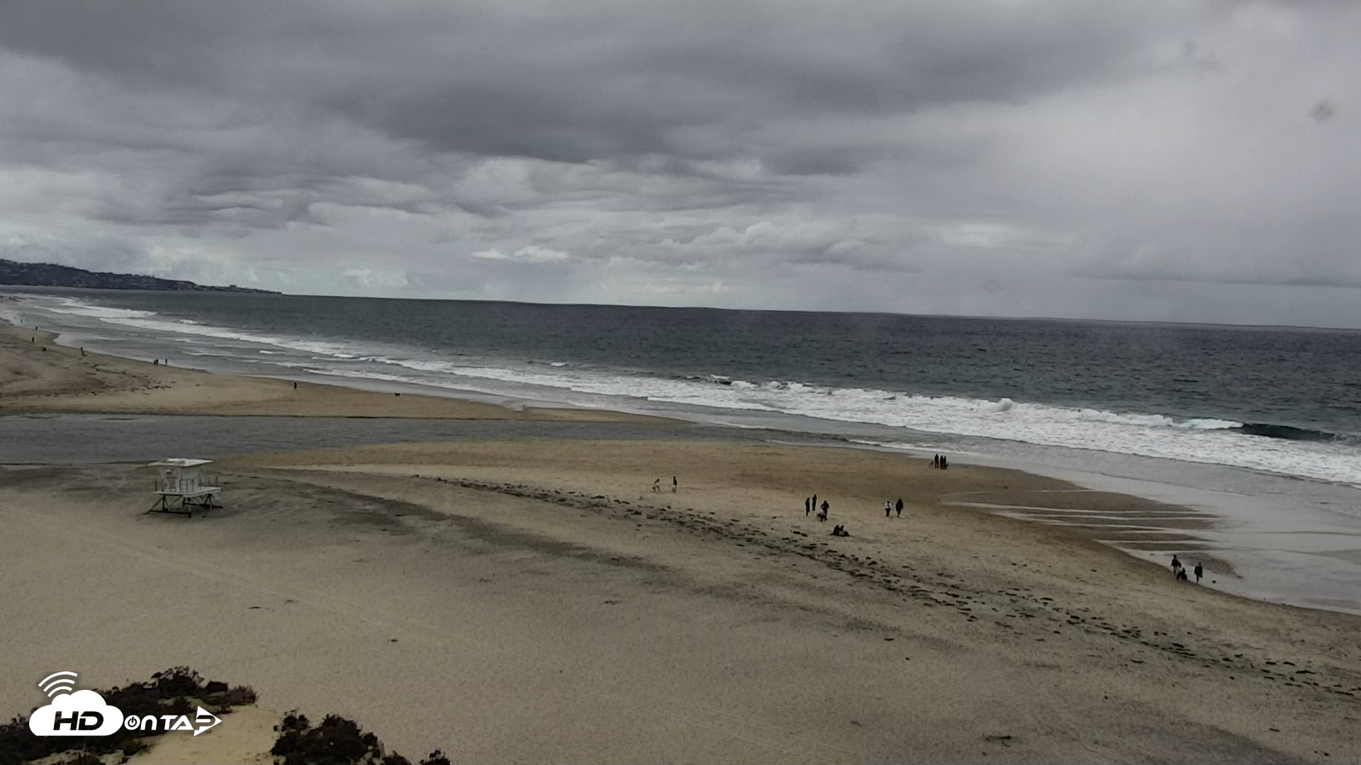Snapshot of Del Mar Beach North Live Webcam taken Apr 12, 2026, 2:41pm PDT