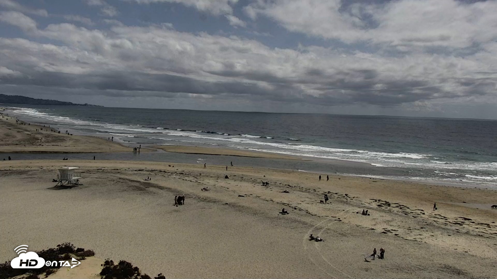 Snapshot of Del Mar Beach North Live Webcam taken Apr 26, 2026, 2:32pm PDT